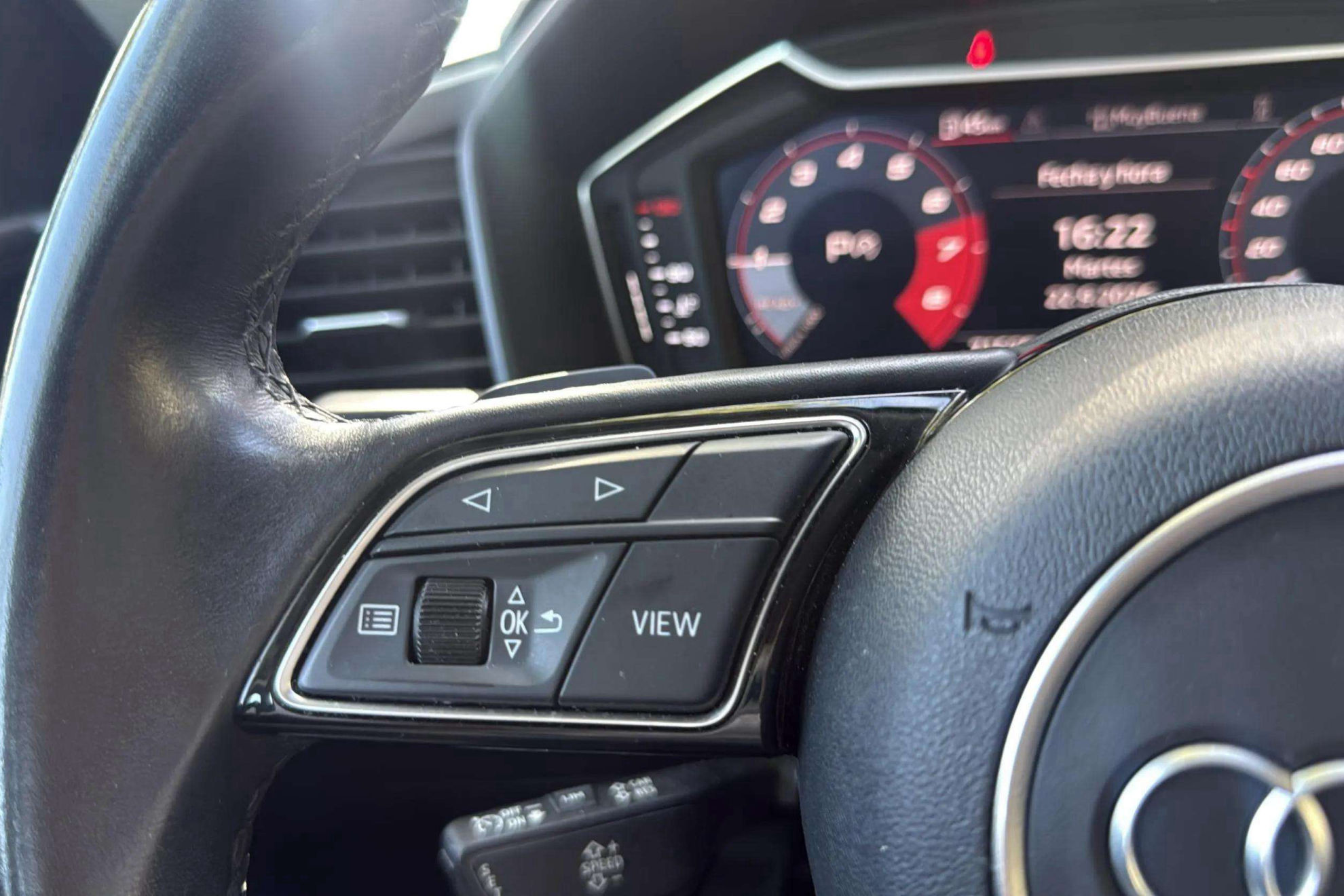 Audi A1 Sportback Adrenalin 30 TFSI S tron - foto 15