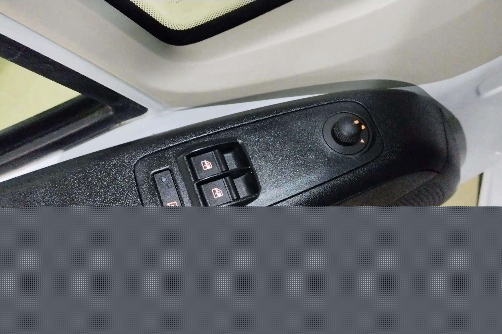 Opel Movano Furgón Base L2H2 3.3T 2.2 BlueHDi - foto 12
