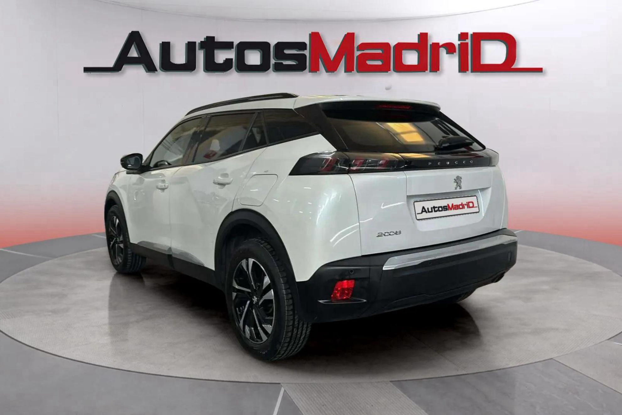 Peugeot 2008 Allure PureTech 100 - foto 5