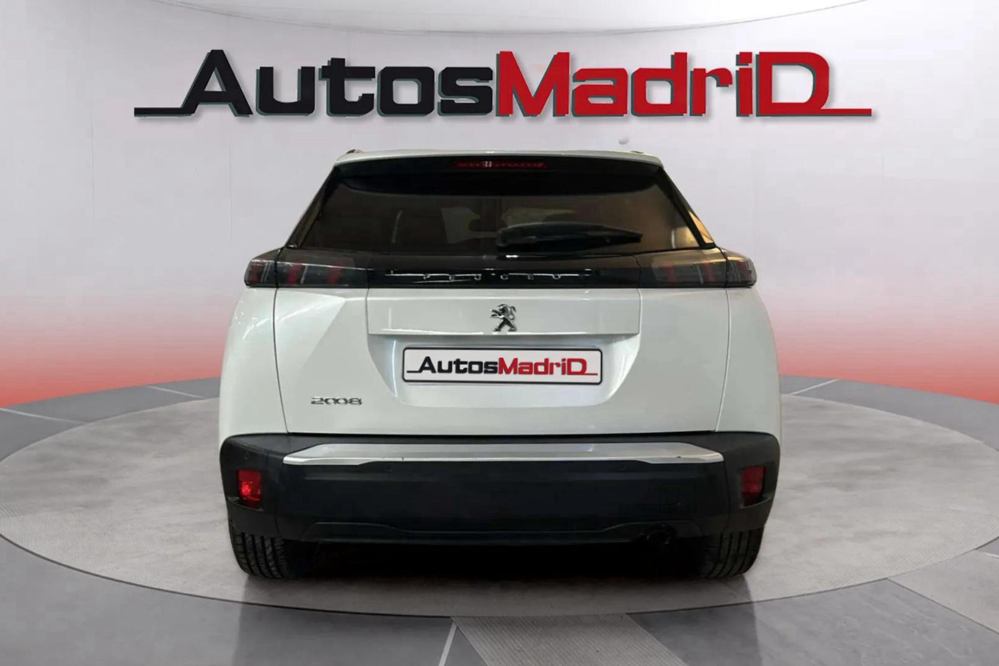 Peugeot 2008 Allure PureTech 100 - foto 6