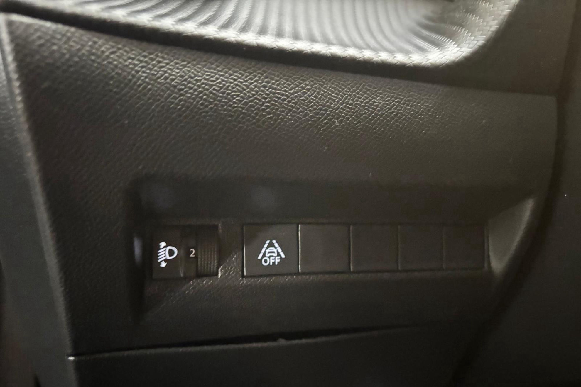 Peugeot 2008 Allure PureTech 100 - foto 14