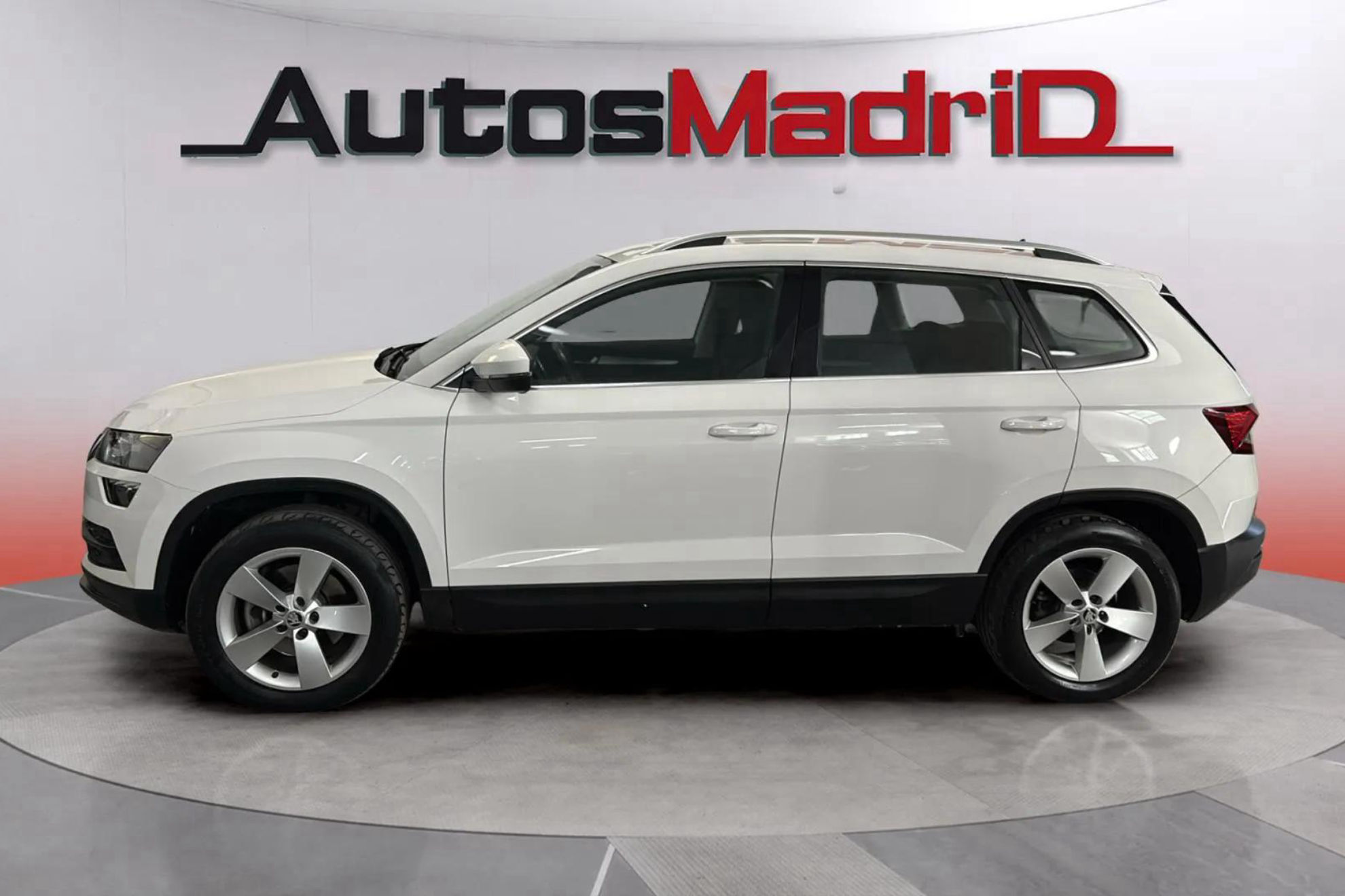 Škoda Karoq 2.0 TDI DSG 4x4 Ambition - foto 4