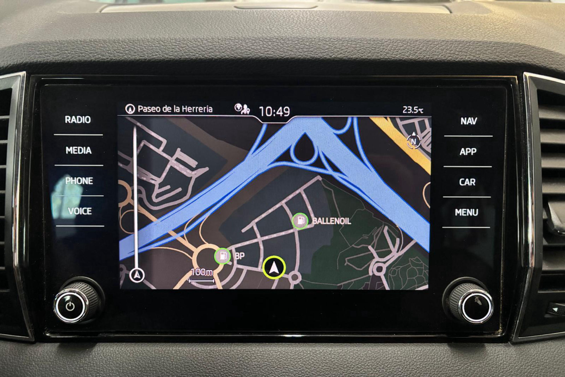 Škoda Karoq 2.0 TDI DSG 4x4 Ambition - foto 22