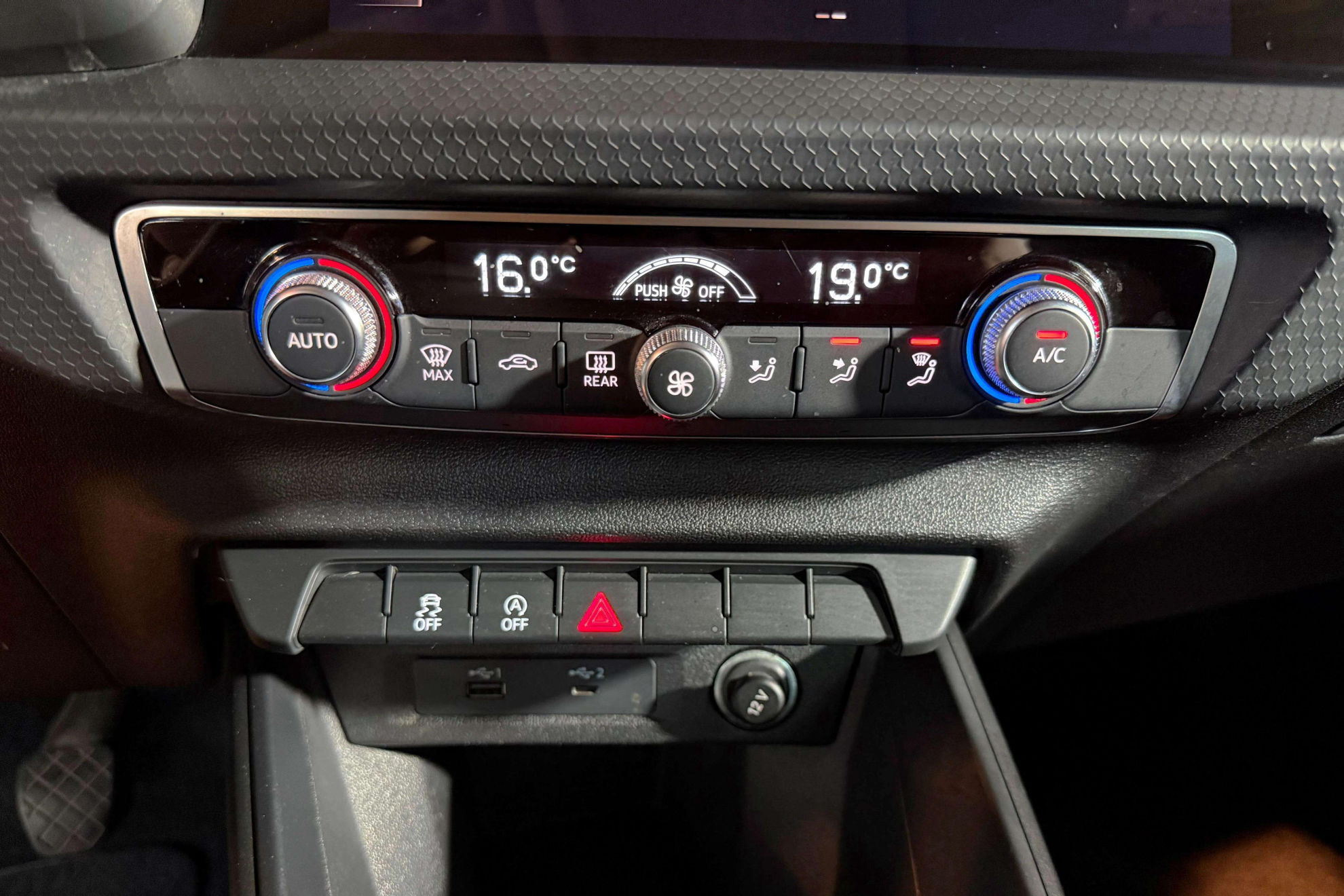 Audi A1 Sportback 25 TFSI - foto 23