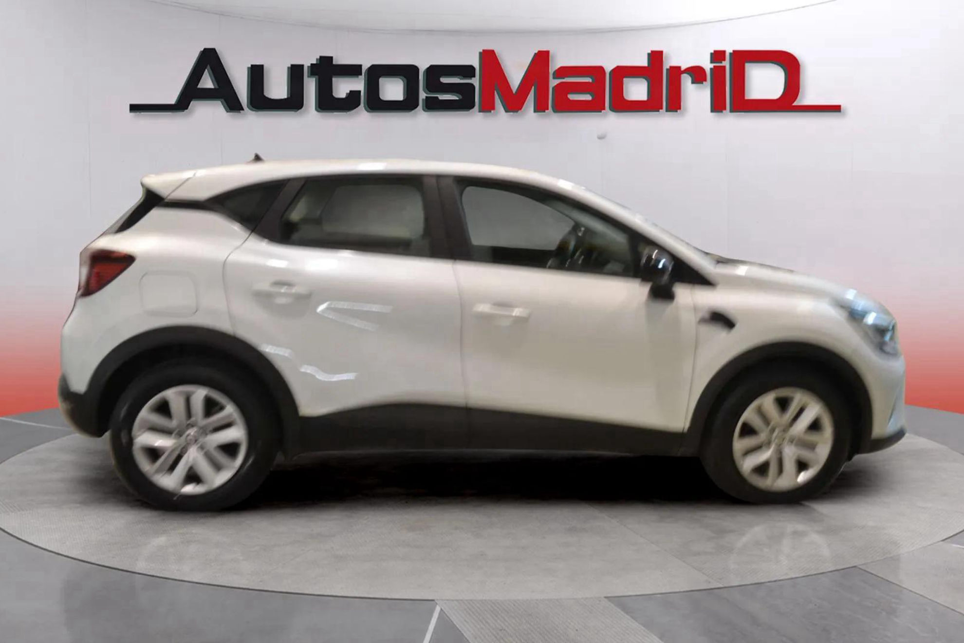 Renault Captur evolution E-Tech PHEV - foto 8