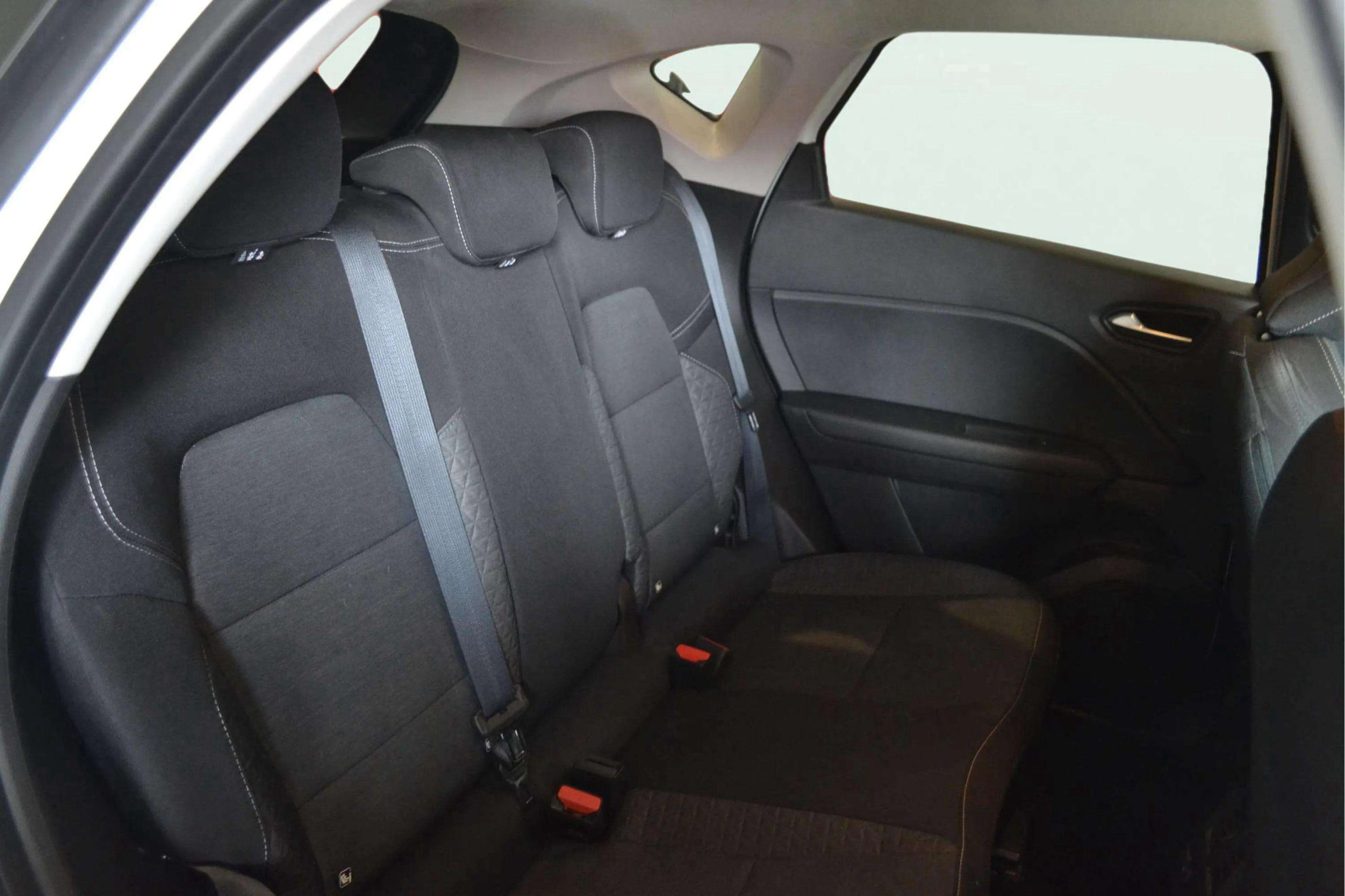 Renault Captur evolution E-Tech PHEV - foto 10