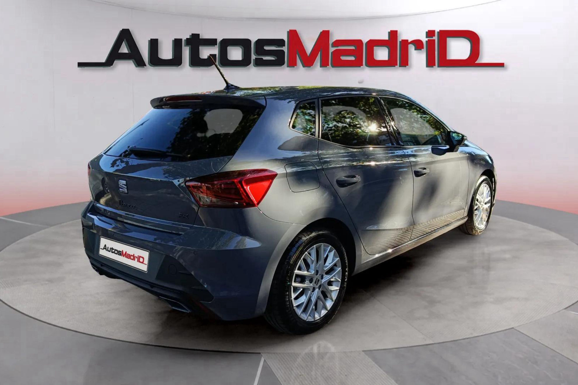 SEAT Ibiza 1.0 TSI FR+ - foto 6