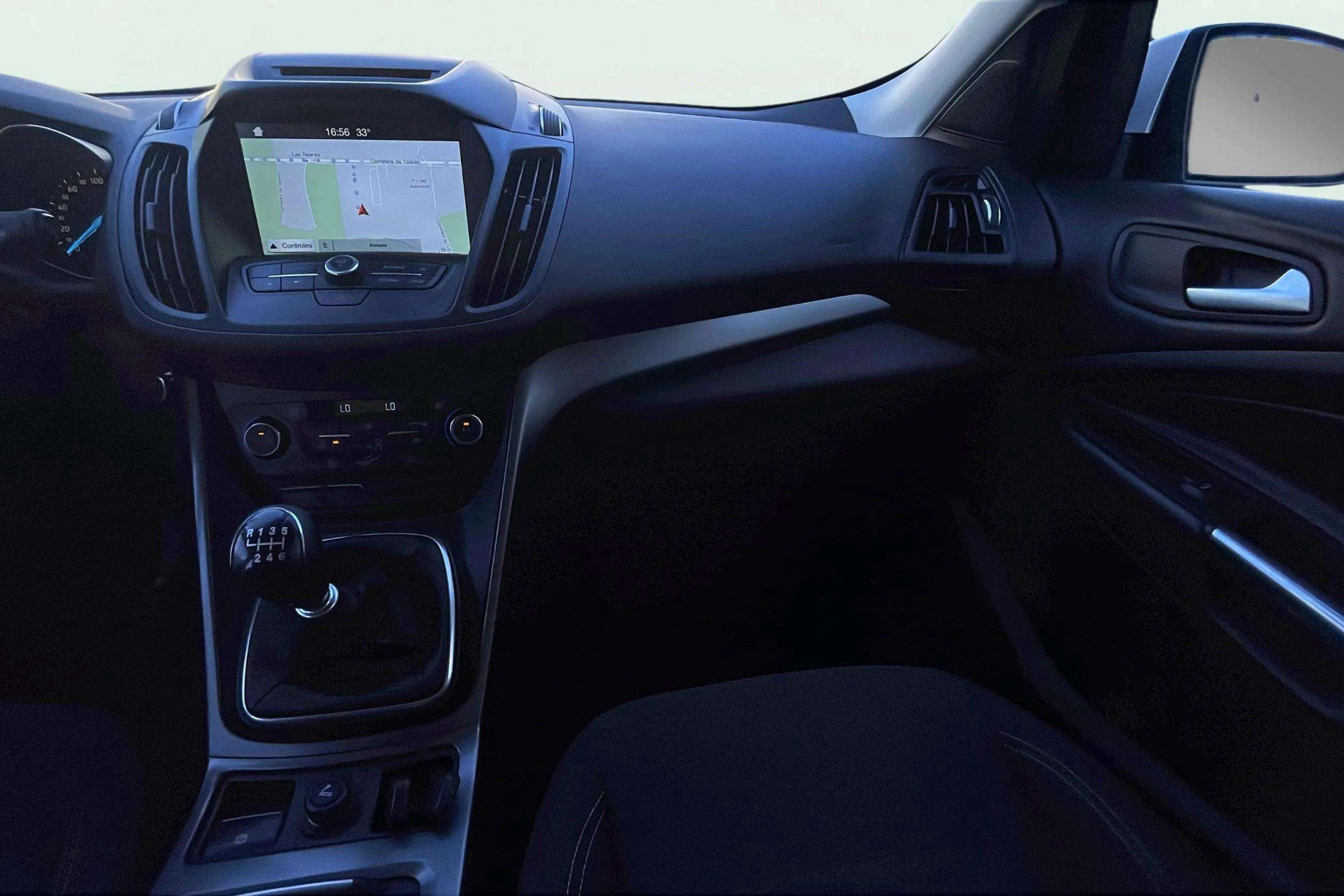 Ford Kuga 1.5 EcoBoost A-S-S 4x2 Trend+ - foto 14
