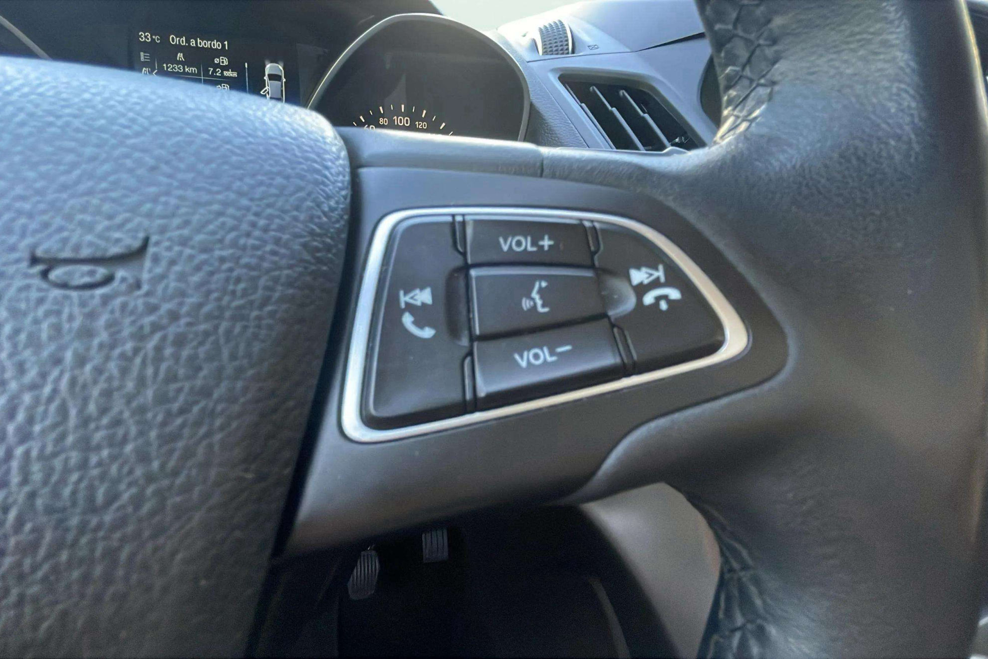 Ford Kuga 1.5 EcoBoost A-S-S 4x2 Trend+ - foto 18