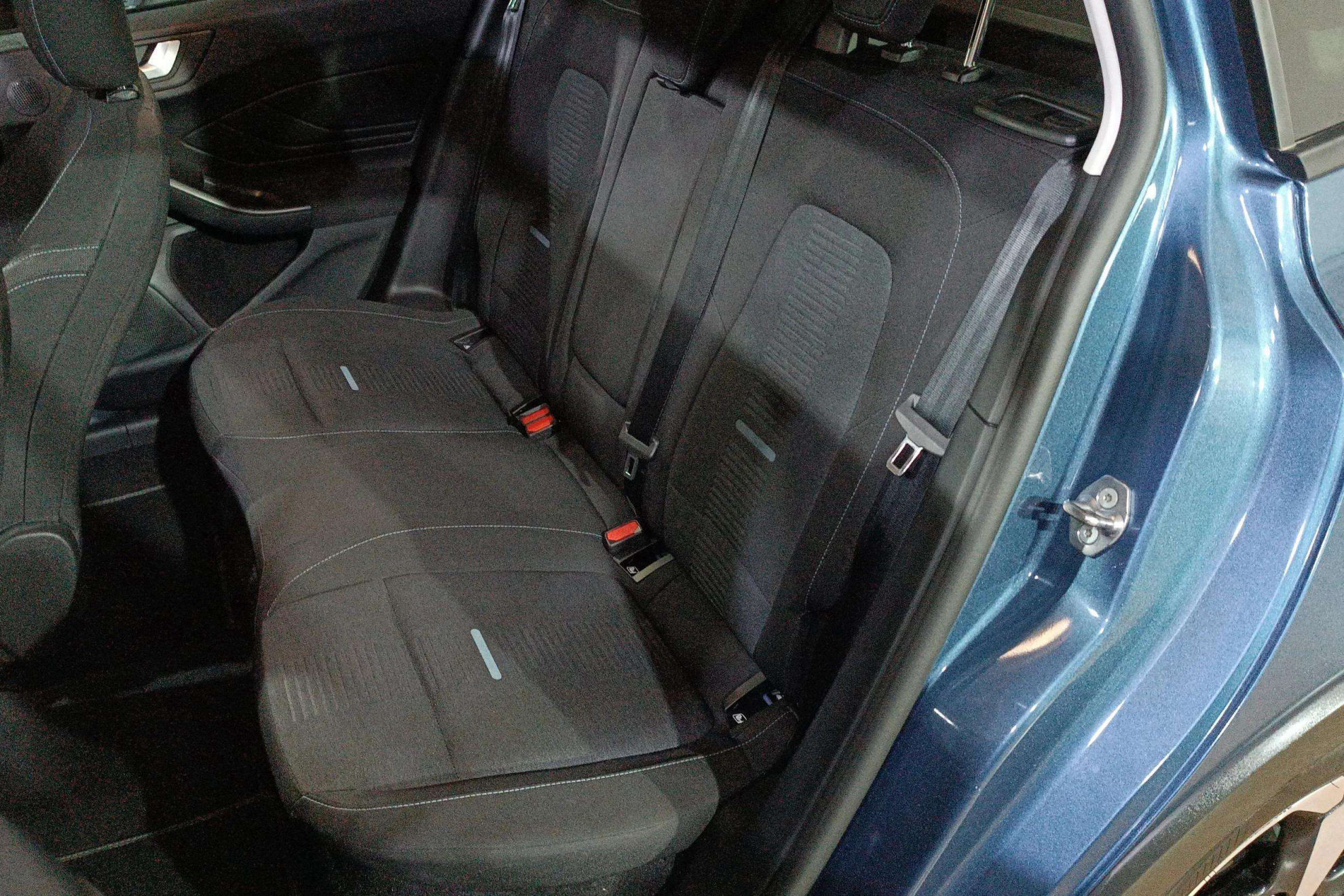 Ford Focus 1.0 EcoBoost MHEV Active SB - foto 12