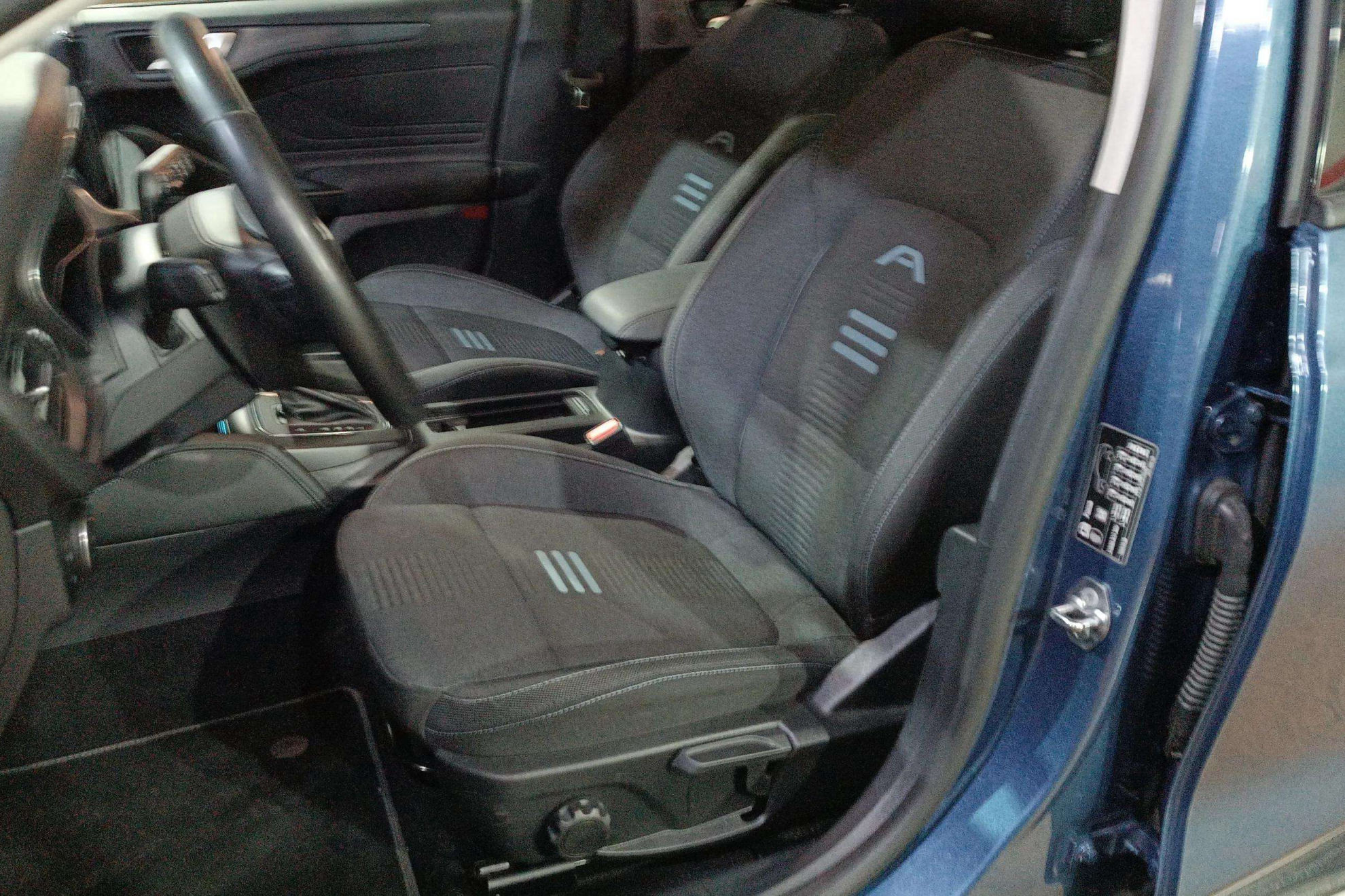 Ford Focus 1.0 EcoBoost MHEV Active SB - foto 11