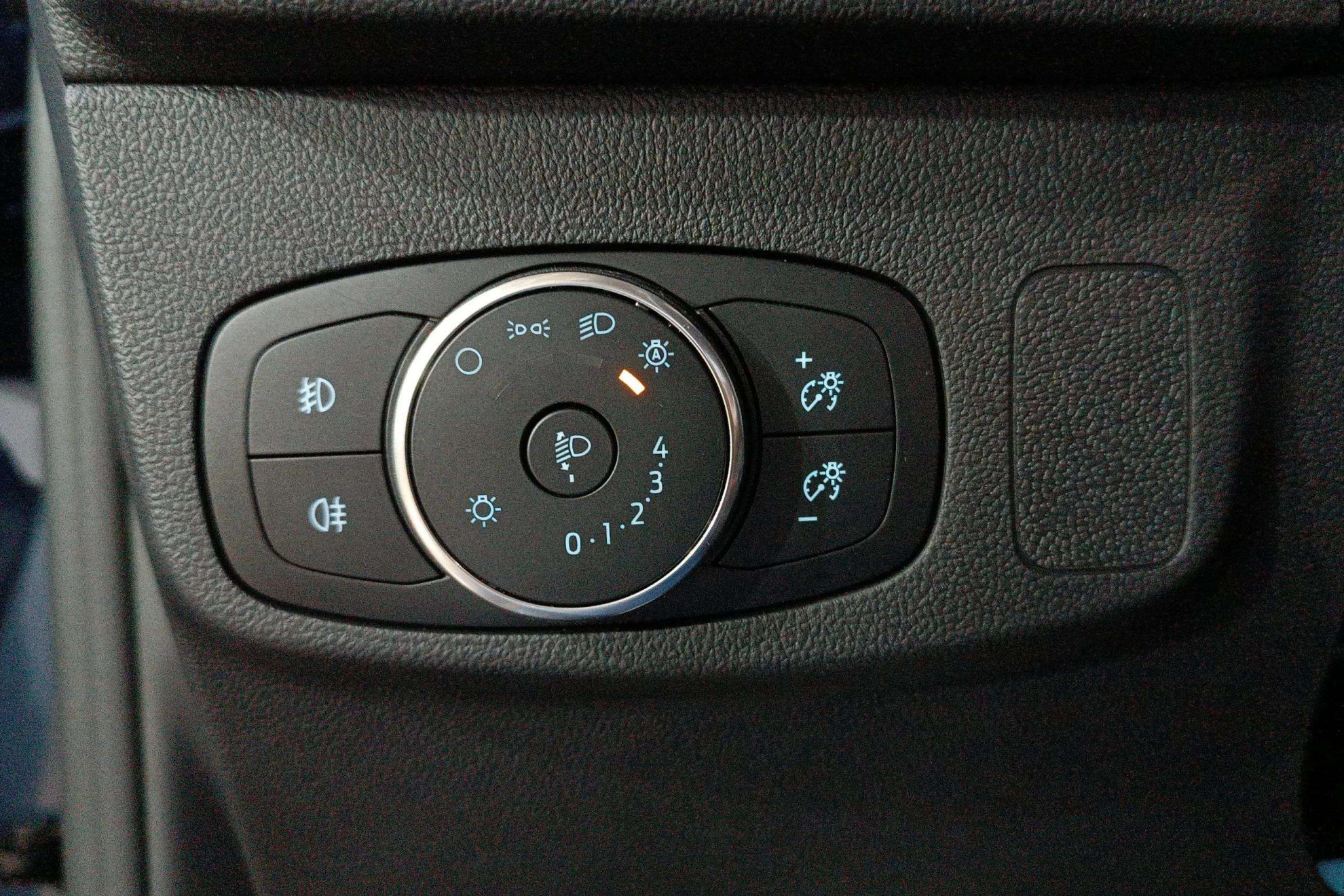 Ford Focus 1.0 EcoBoost MHEV Active SB - foto 14