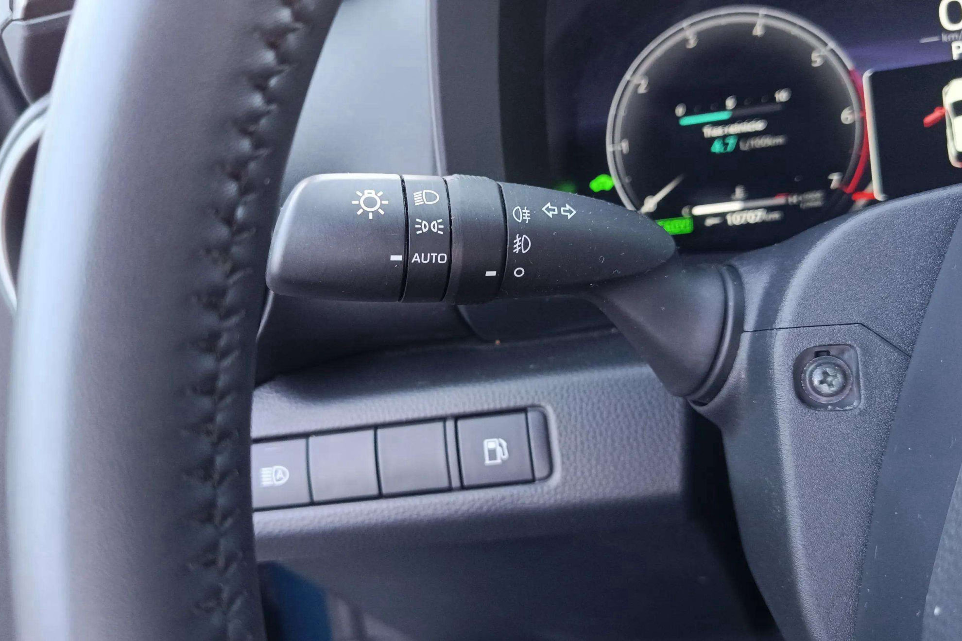 Toyota C-HR 1.8 Advance Hybrid 140 - foto 18