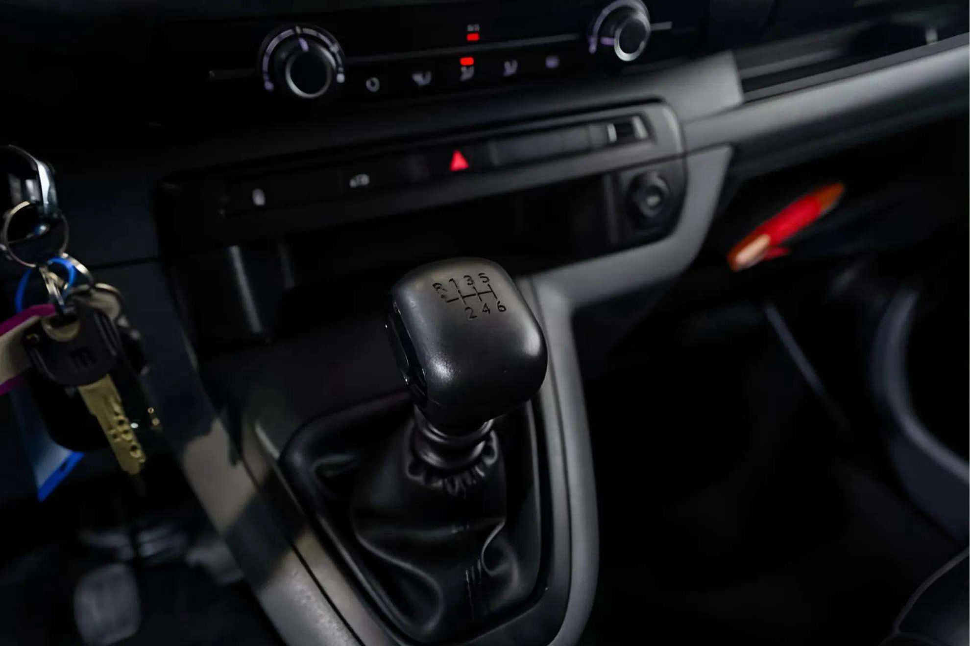Citroën Jumpy Talla XL BlueHDi 100 Club - foto 18
