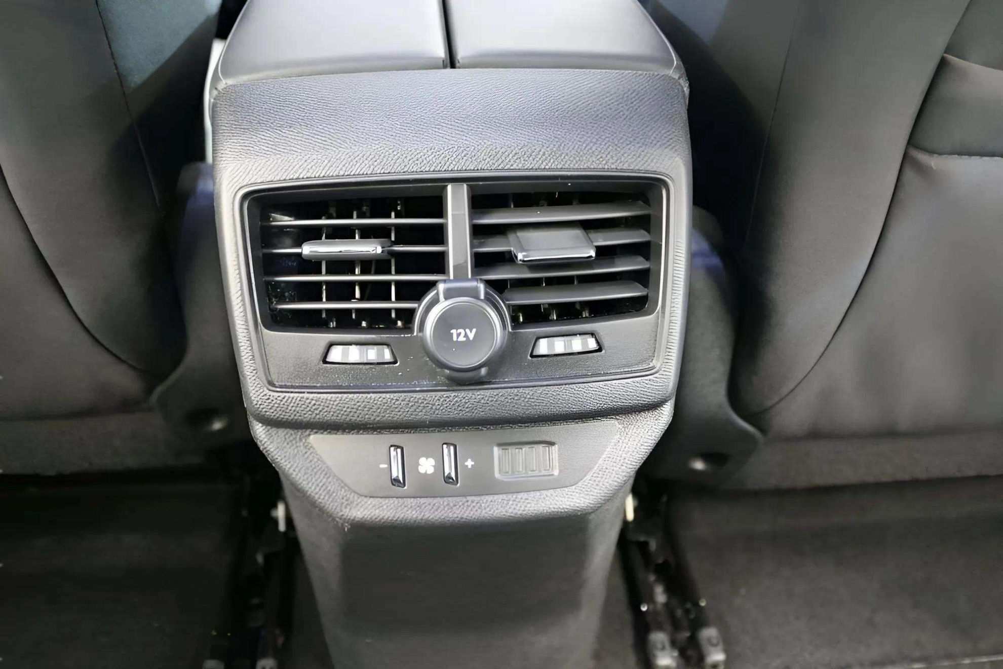 Peugeot 5008 1.5 BlueHDi GT EAT8 - foto 15