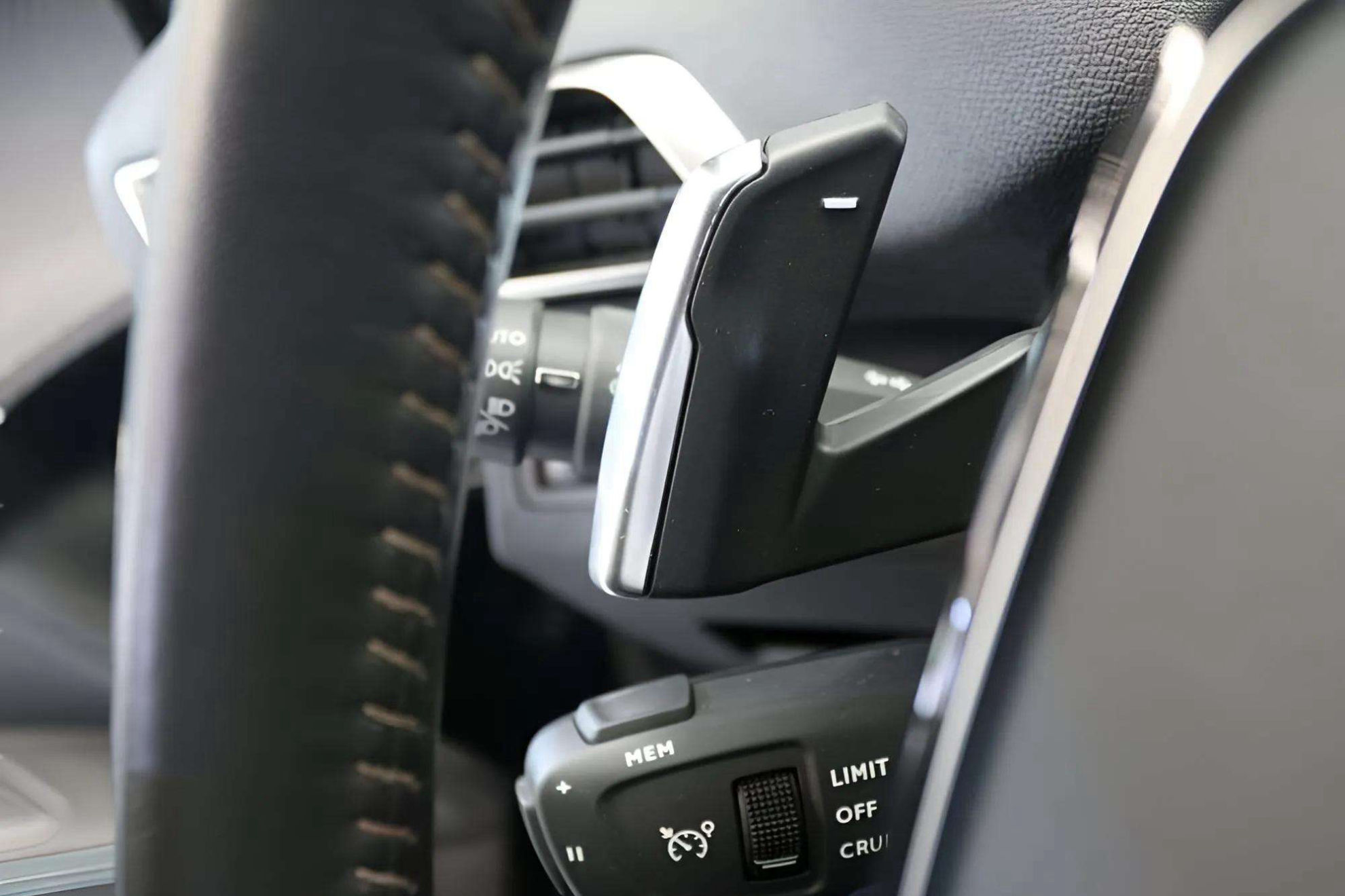 Peugeot 5008 1.5 BlueHDi GT EAT8 - foto 19