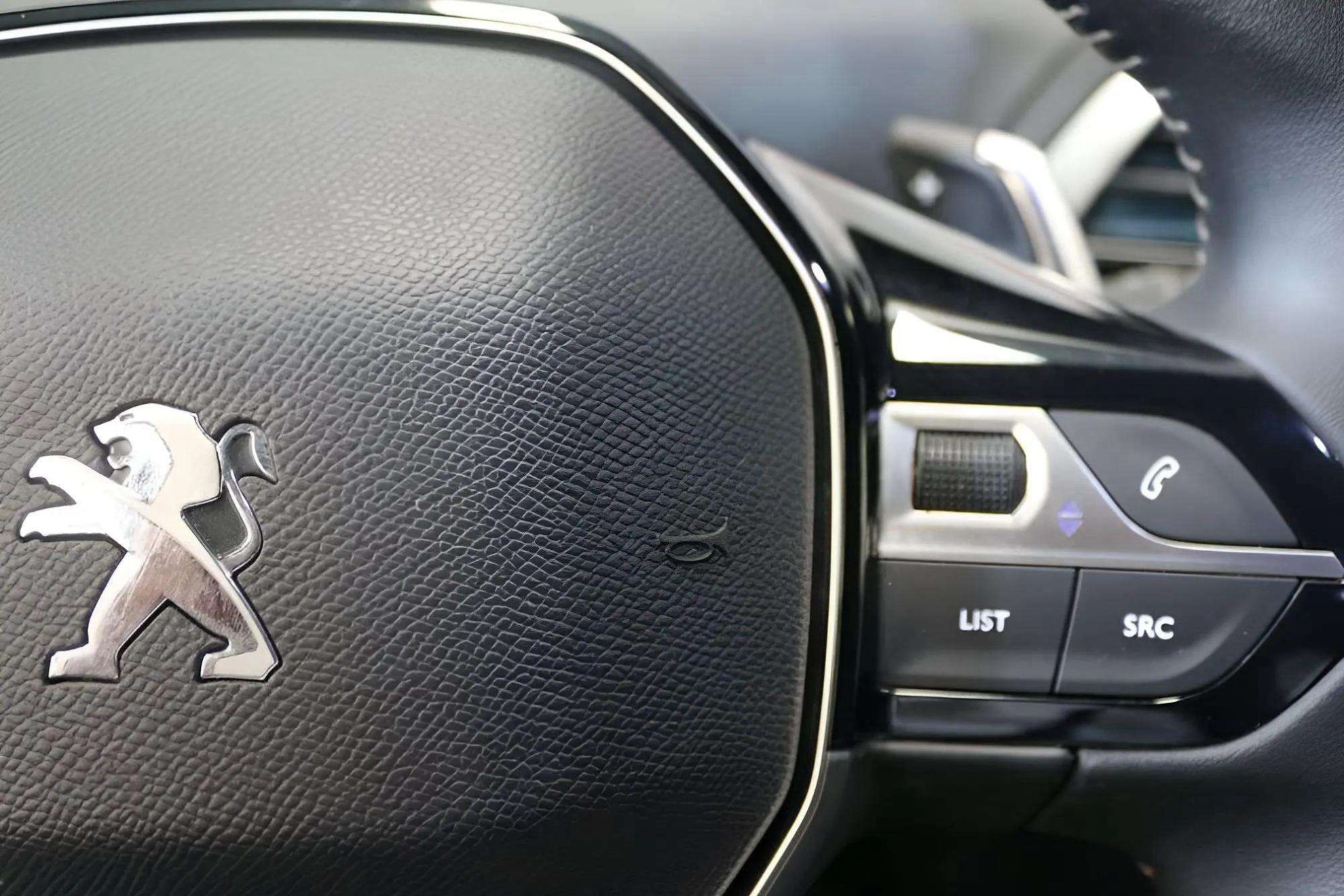 Peugeot 5008 1.5 BlueHDi GT EAT8 - foto 18