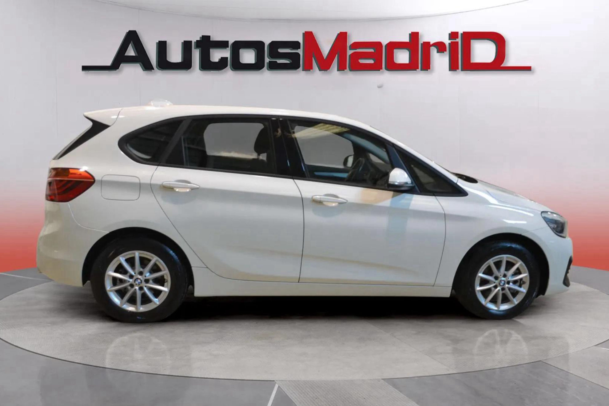 BMW Serie 2 Active Tourer 218d - foto 8