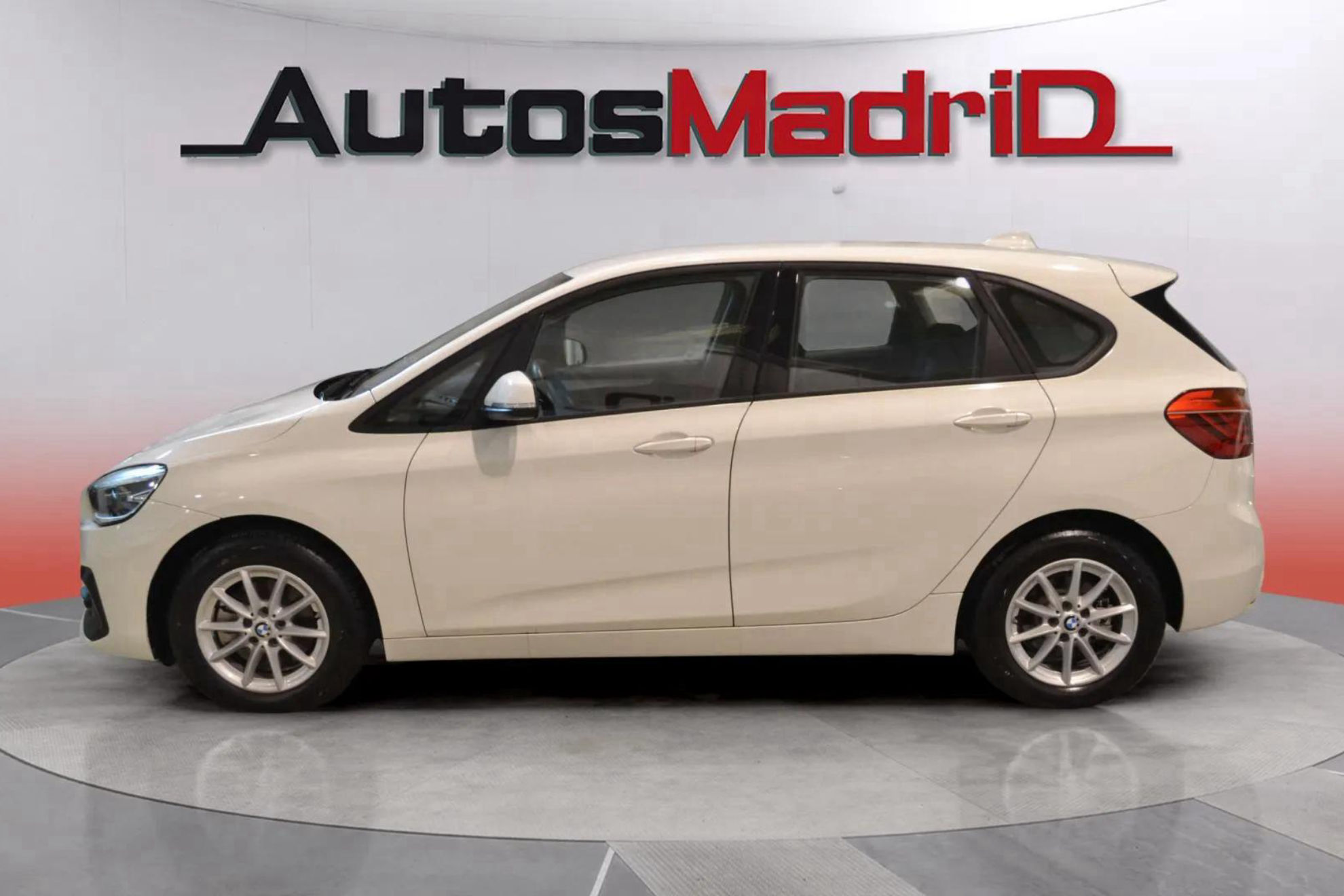 BMW Serie 2 Active Tourer 218d - foto 4