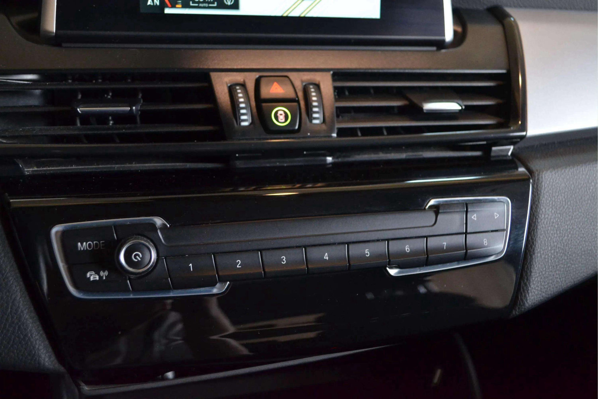 BMW Serie 2 Active Tourer 218d - foto 30