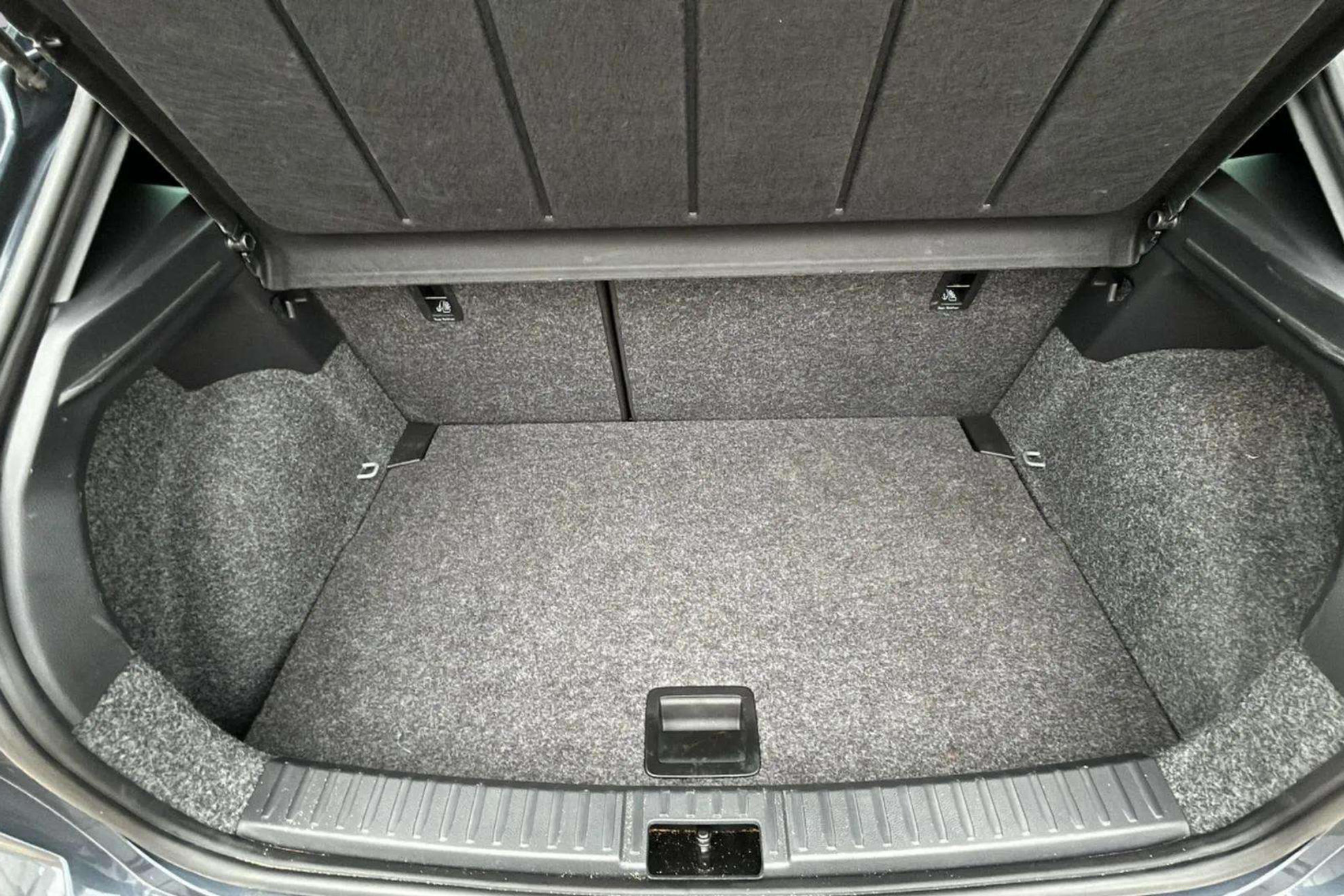 SEAT Ibiza 1.0 TSI FR - foto 9