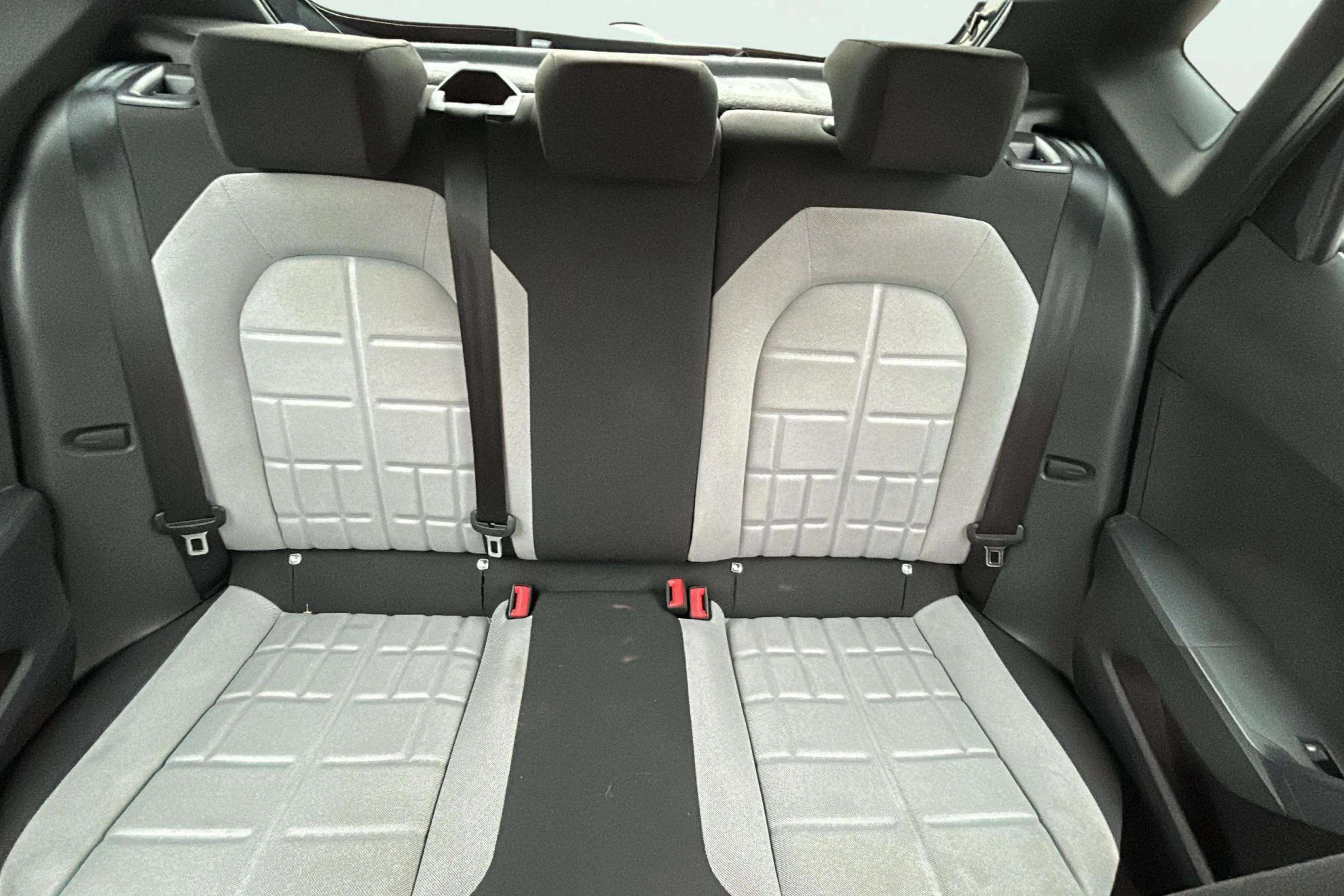 SEAT Ibiza 1.0 TSI FR - foto 13