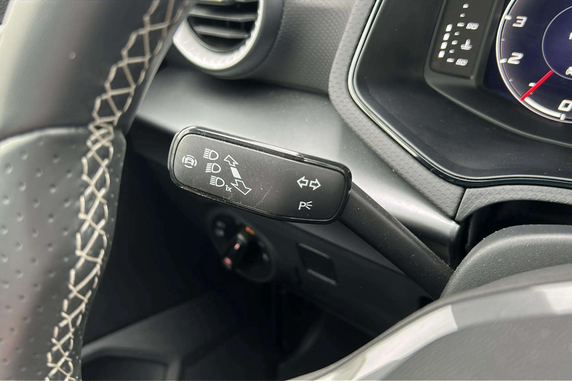 SEAT Ibiza 1.0 TSI FR - foto 19