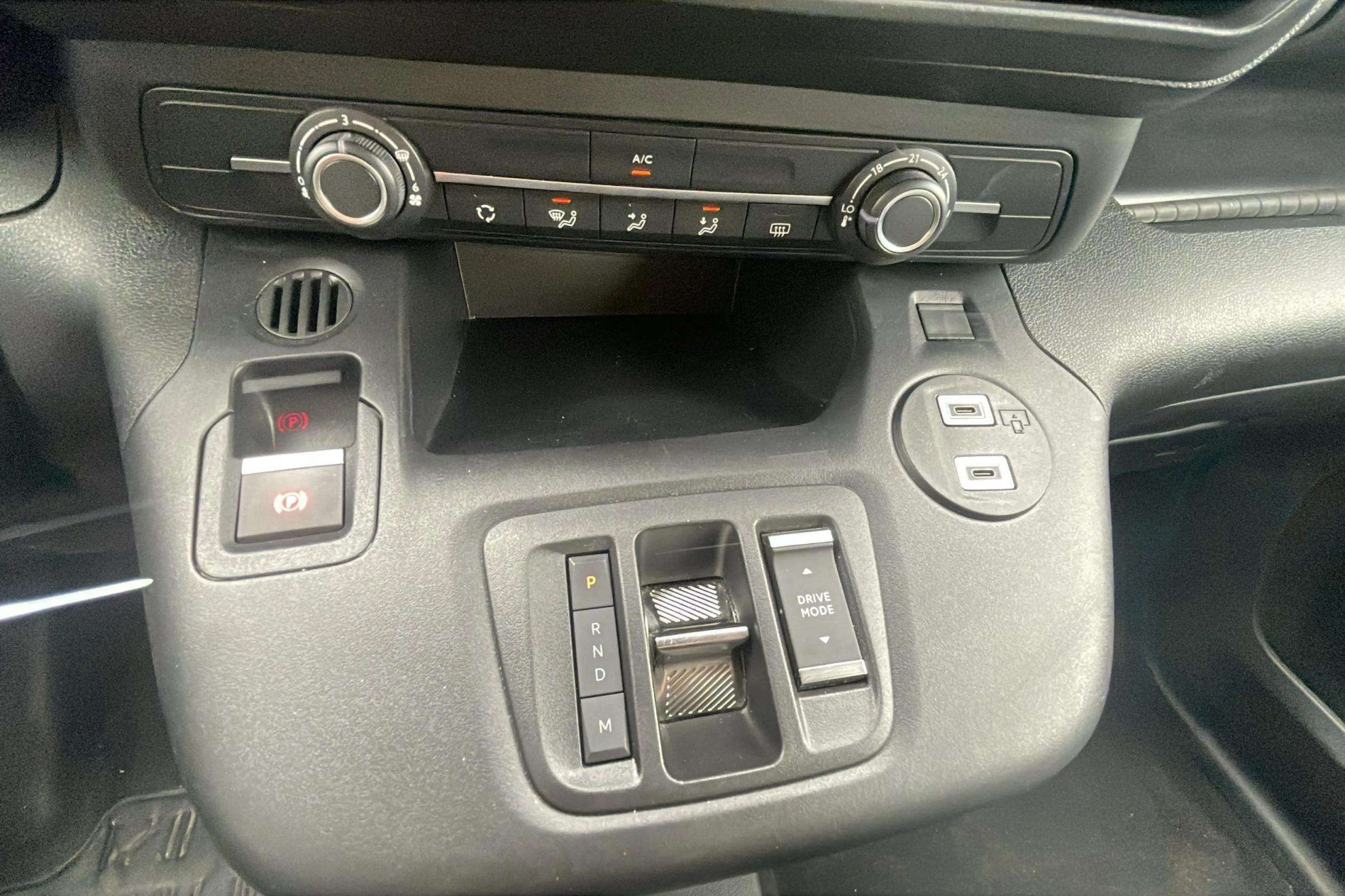 Citroën Berlingo Talla XL BlueHDi 130 MAX - foto 19