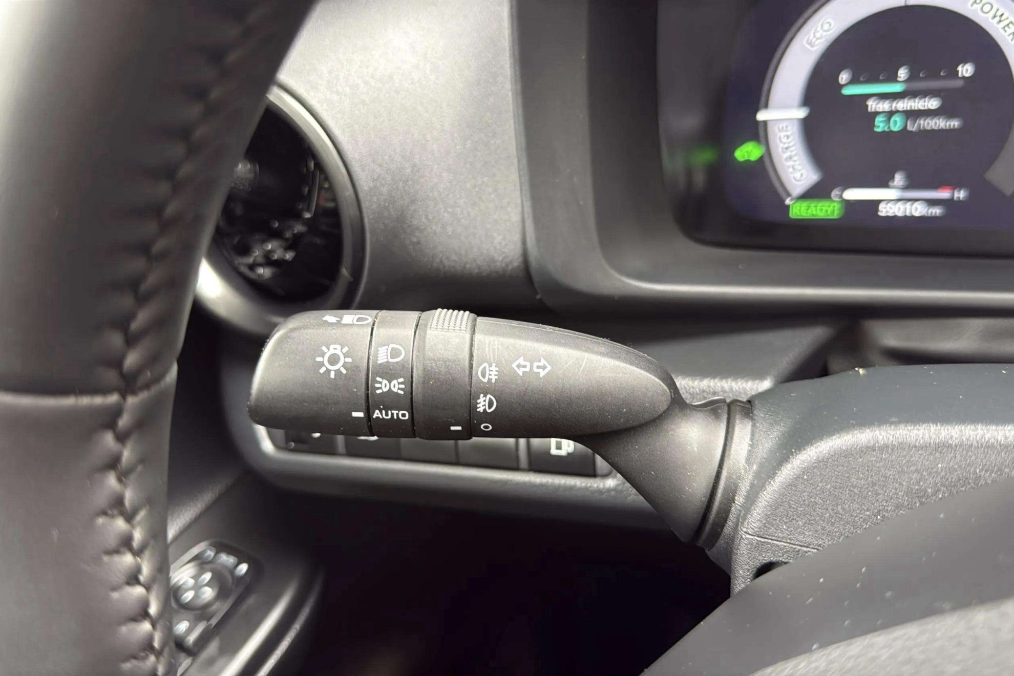 Toyota C-HR 1.8 Advance Hybrid 140 - foto 17