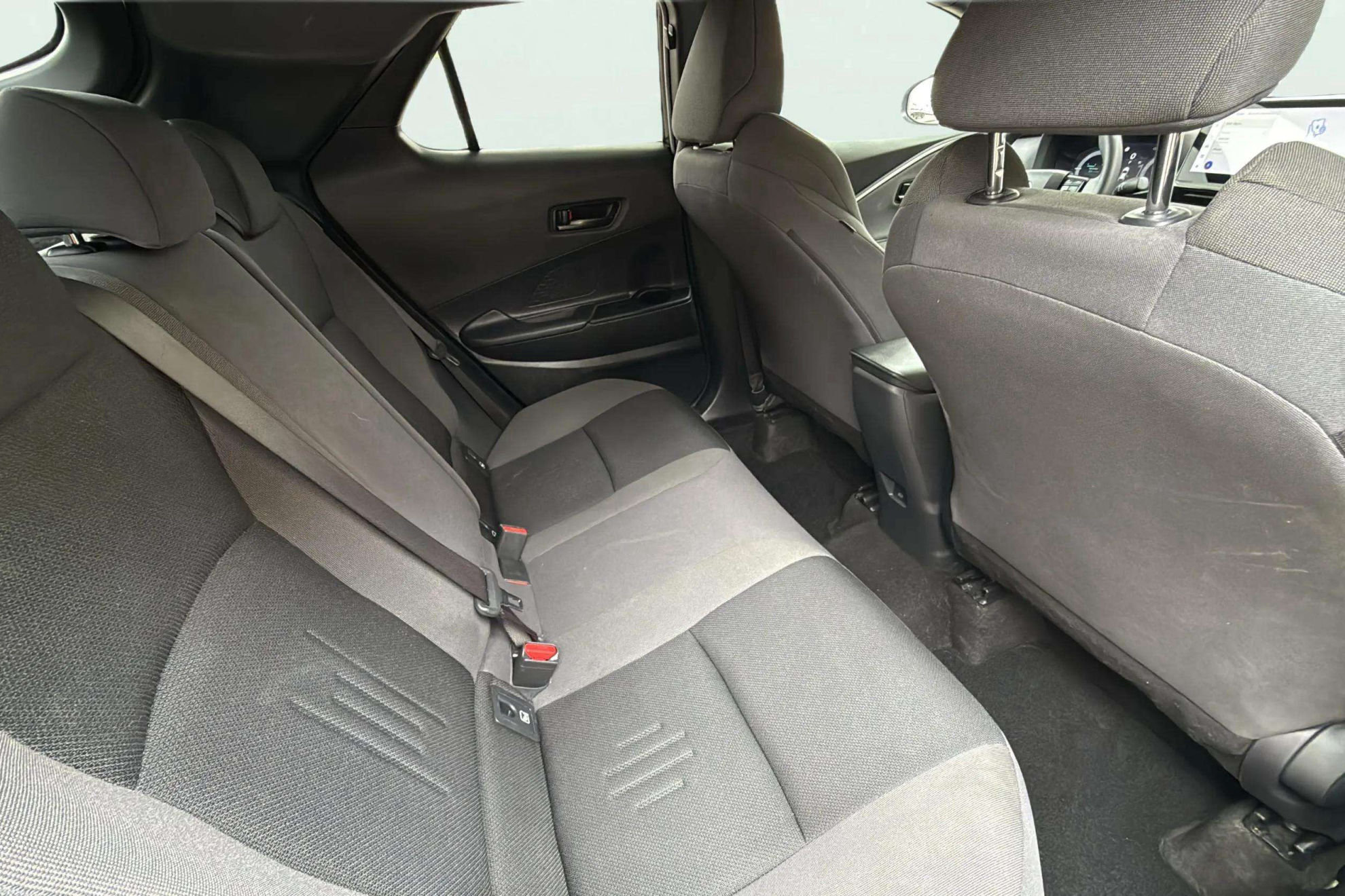 Toyota C-HR 1.8 Advance Hybrid 140 - foto 13