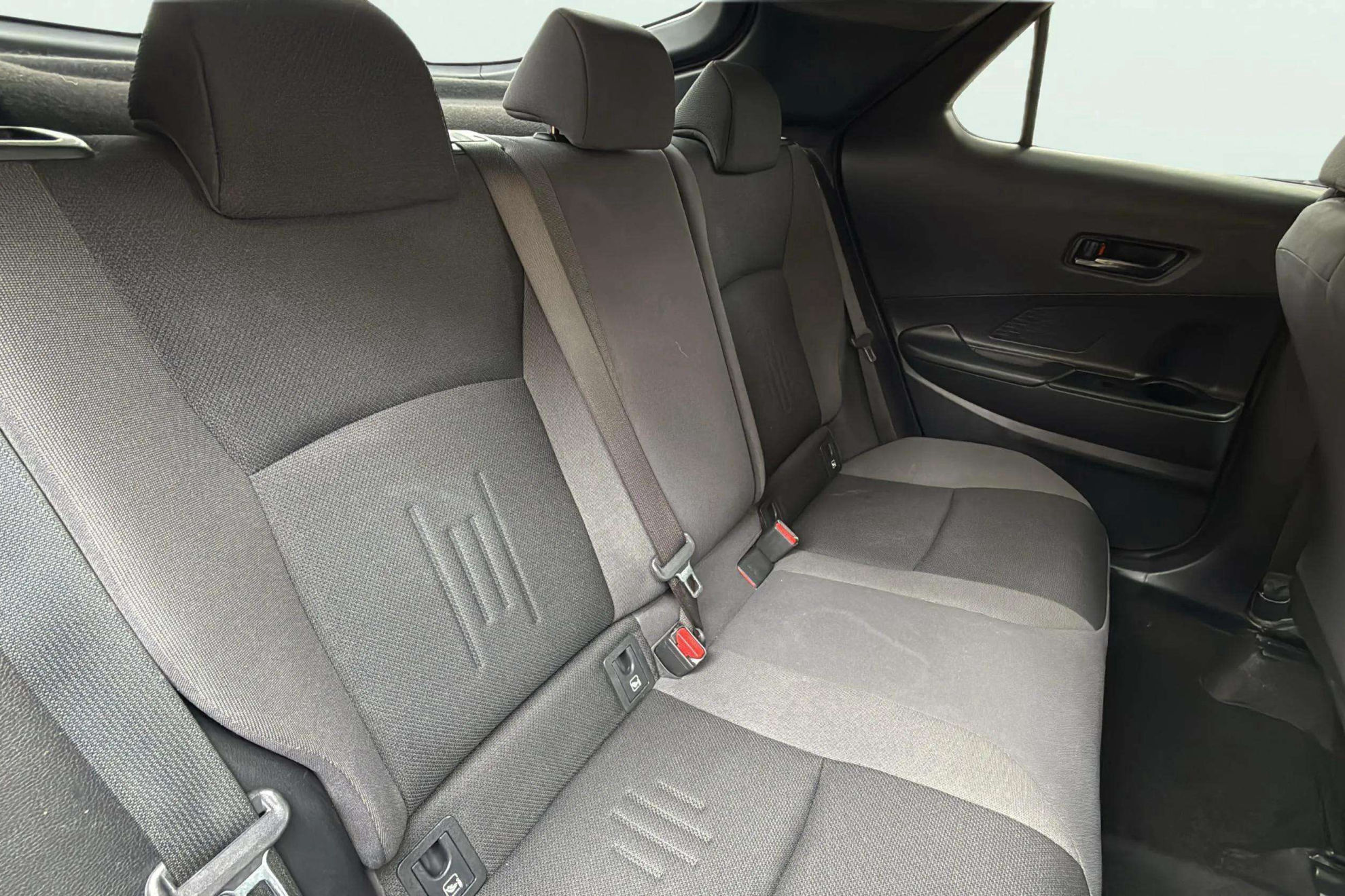 Toyota C-HR 1.8 Advance Hybrid 140 - foto 28