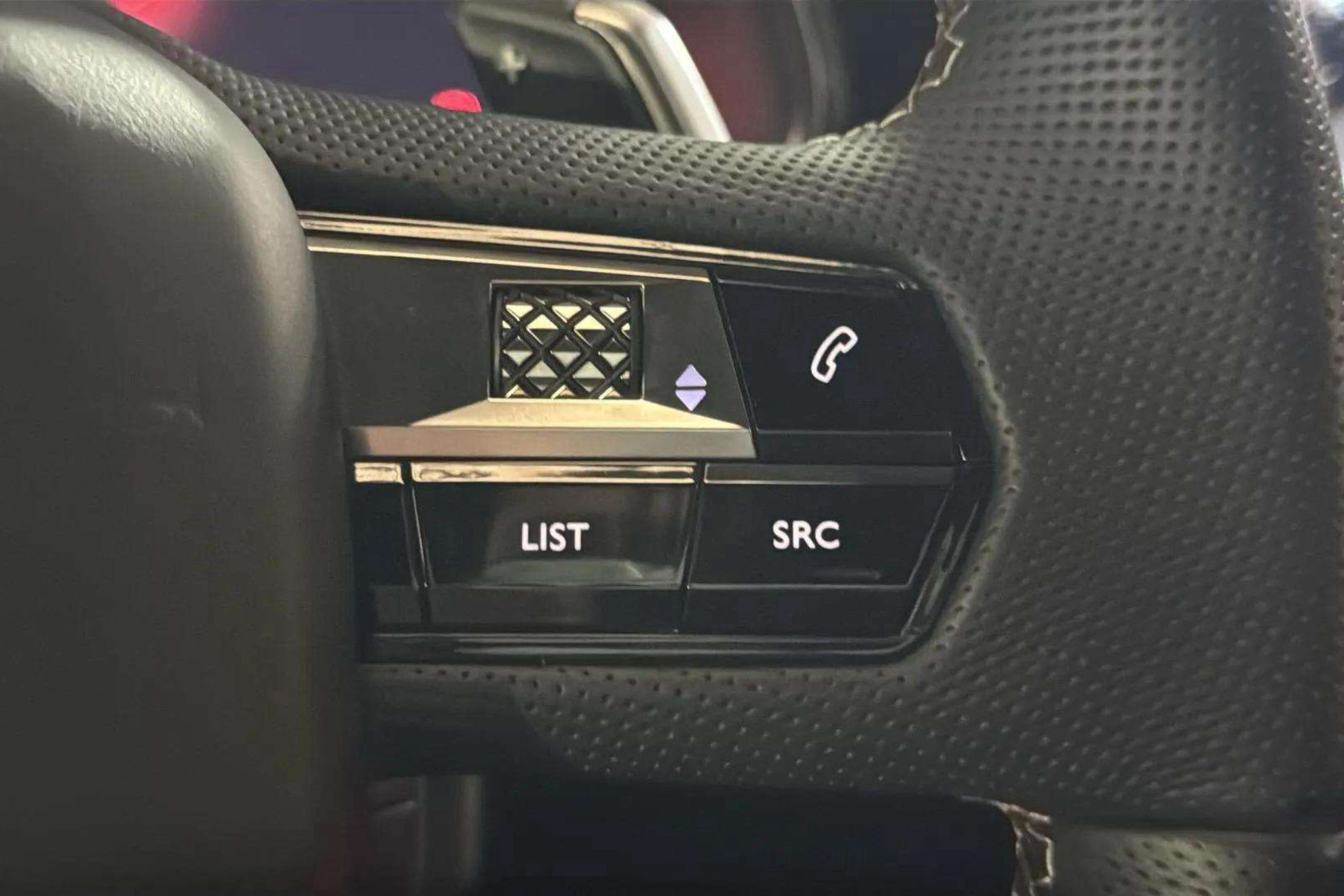 DS 7 E-Tense 225 Performance Line - foto 16