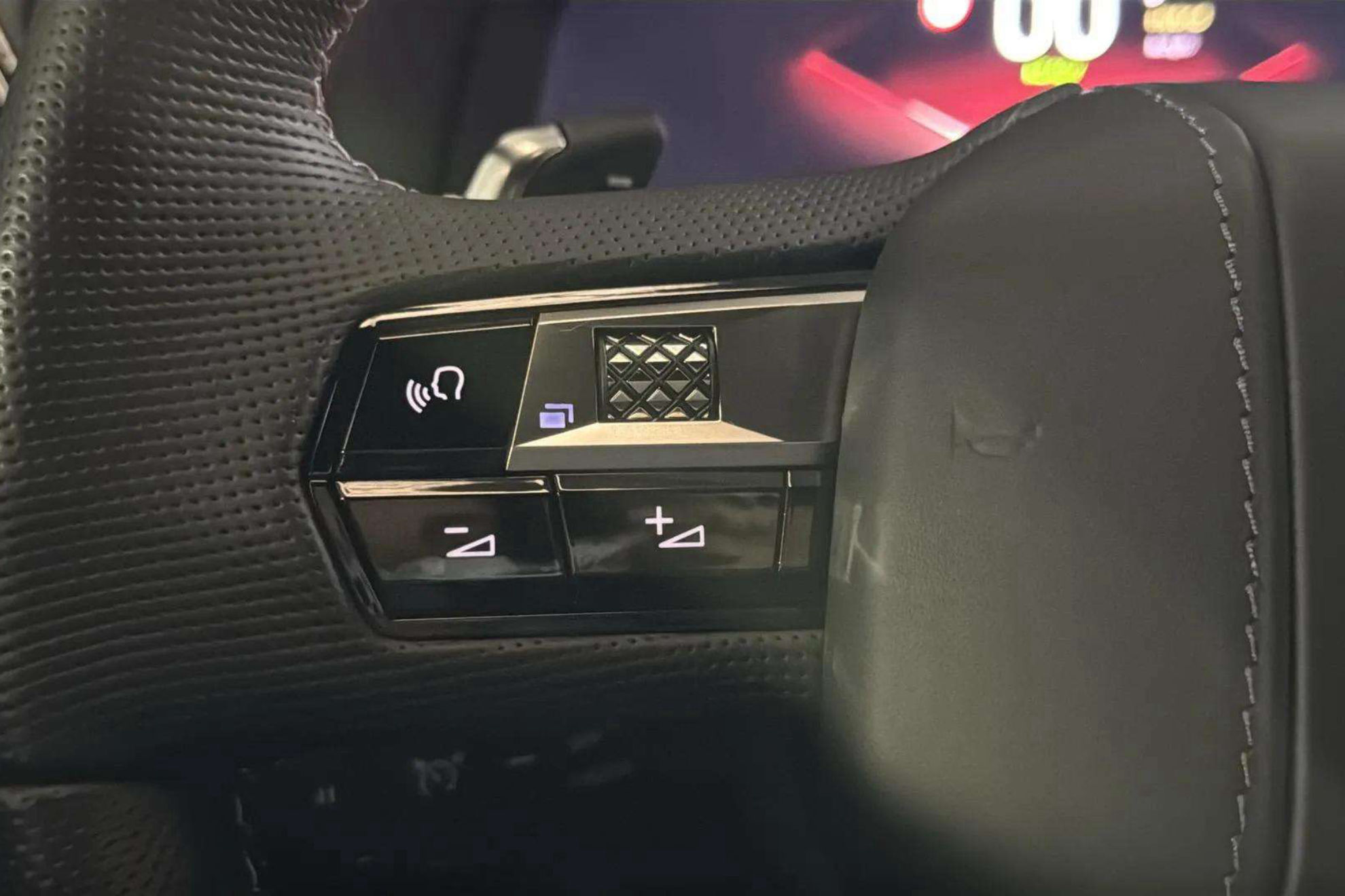 DS 7 E-Tense 225 Performance Line - foto 15