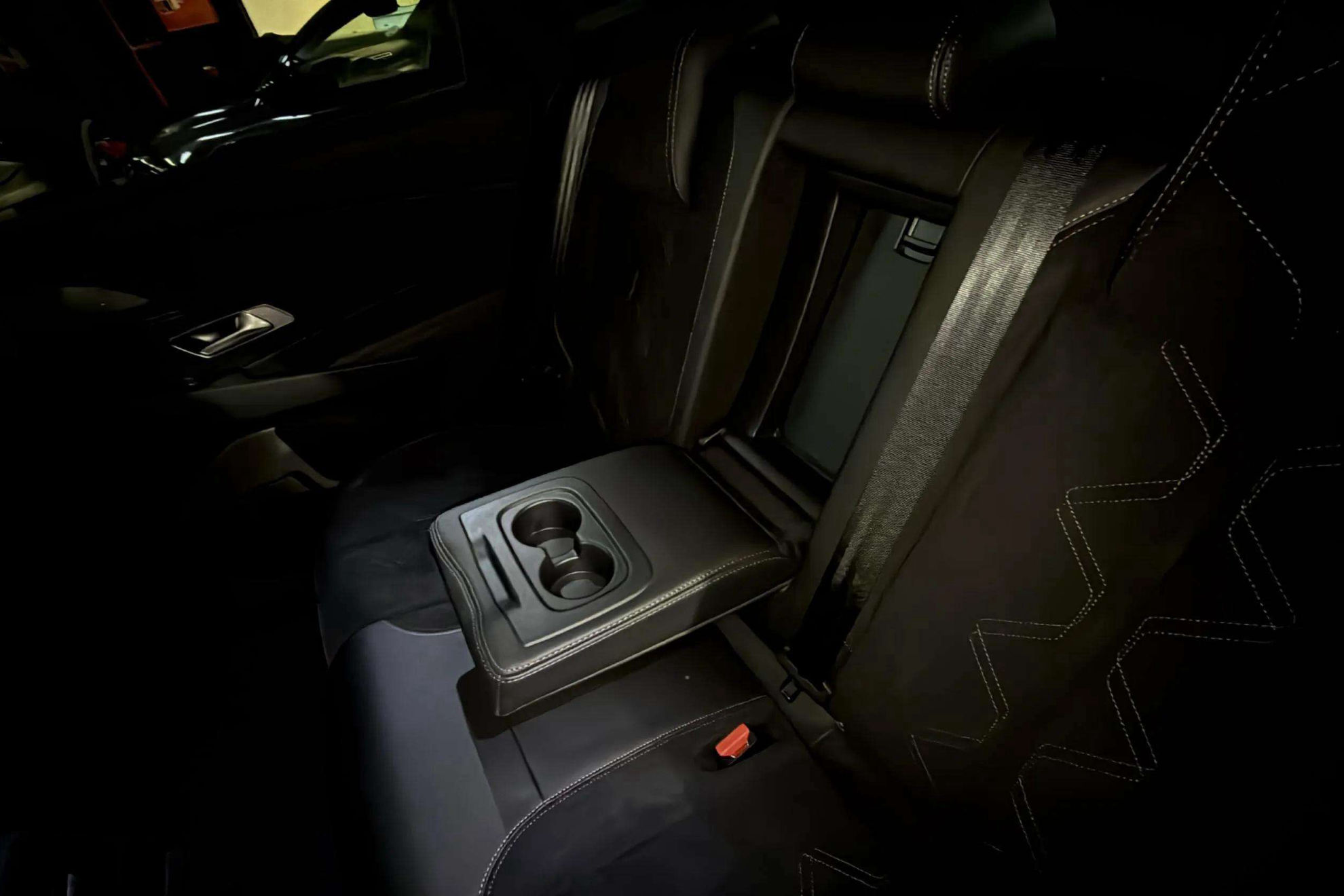 DS 7 E-Tense 225 Performance Line - foto 31