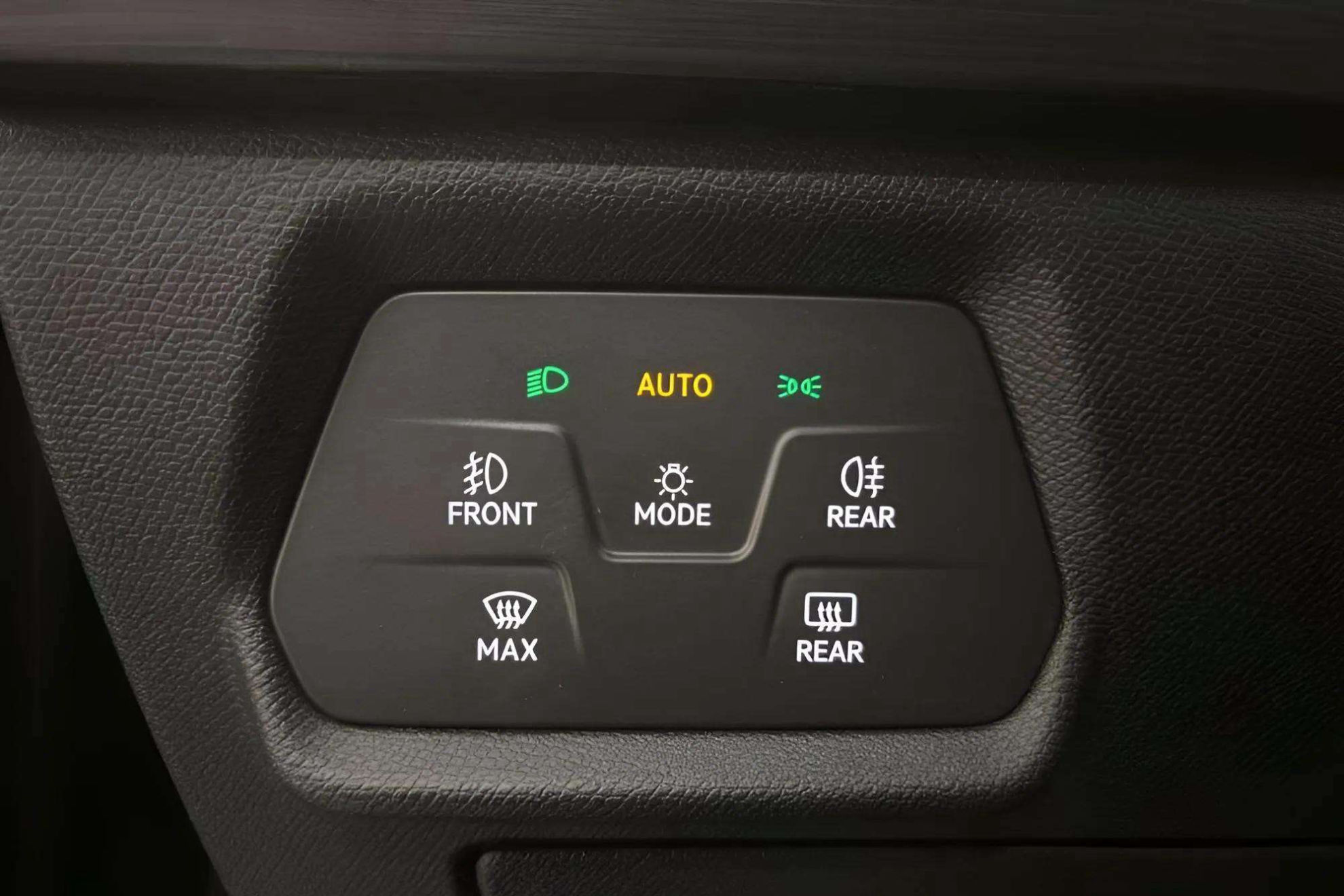 Cupra Formentor 1.5 TSI - foto 17