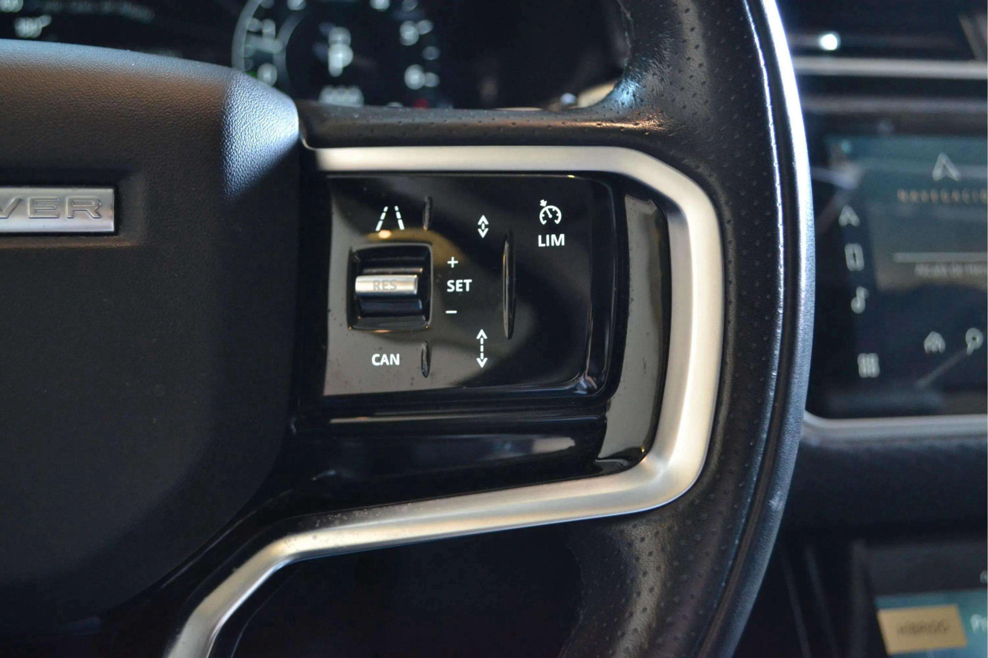 Land Rover Range Rover Velar 2.0 I4 PHEV S 4WD - foto 25