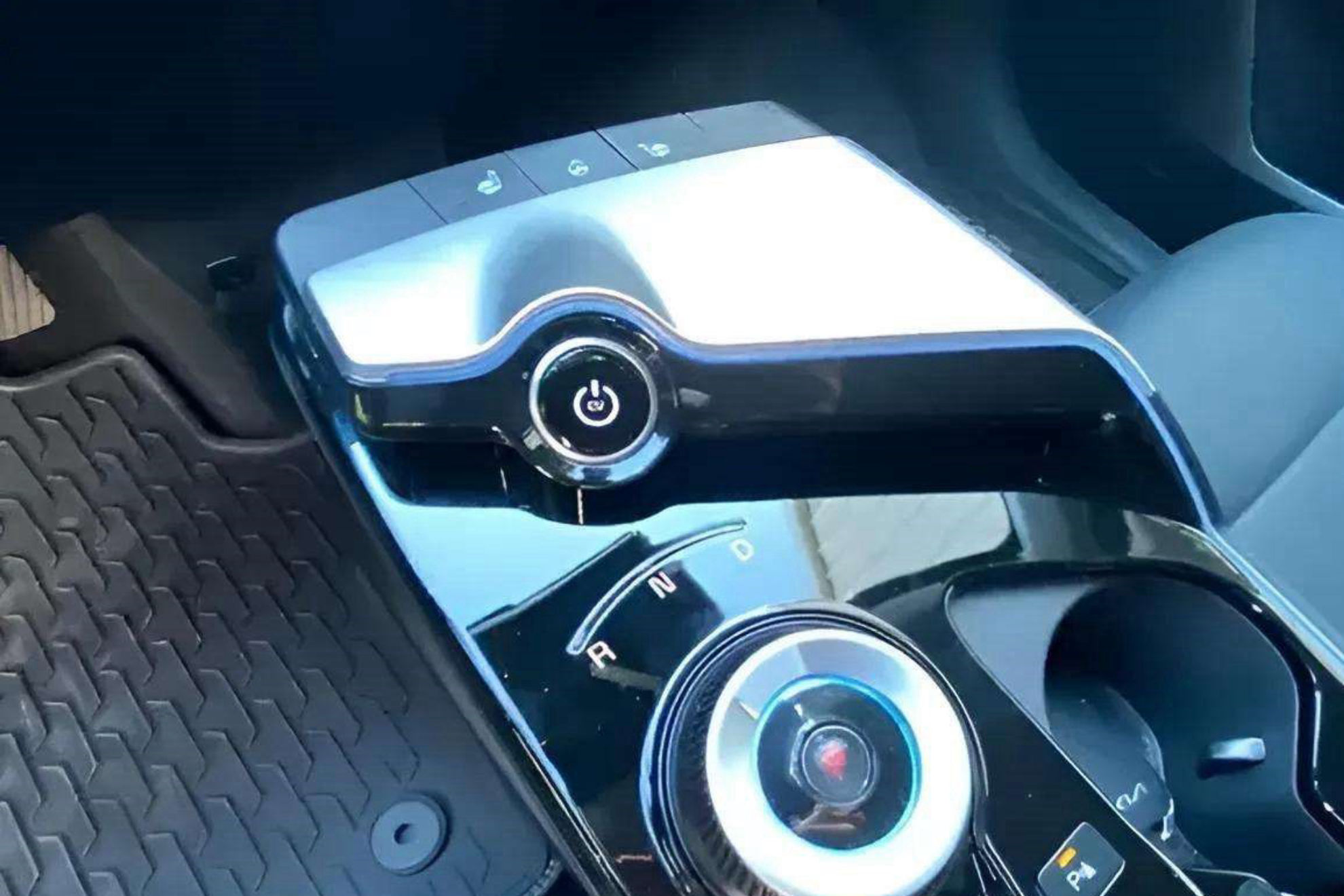 Kia EV6 Air 77,4kWh RWD (Long Range) - foto 13