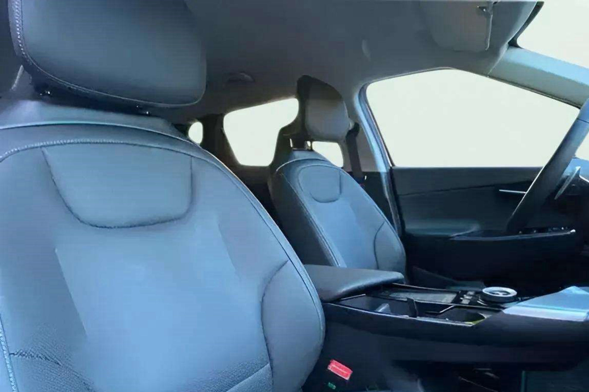 Kia EV6 Air 77,4kWh RWD (Long Range) - foto 18