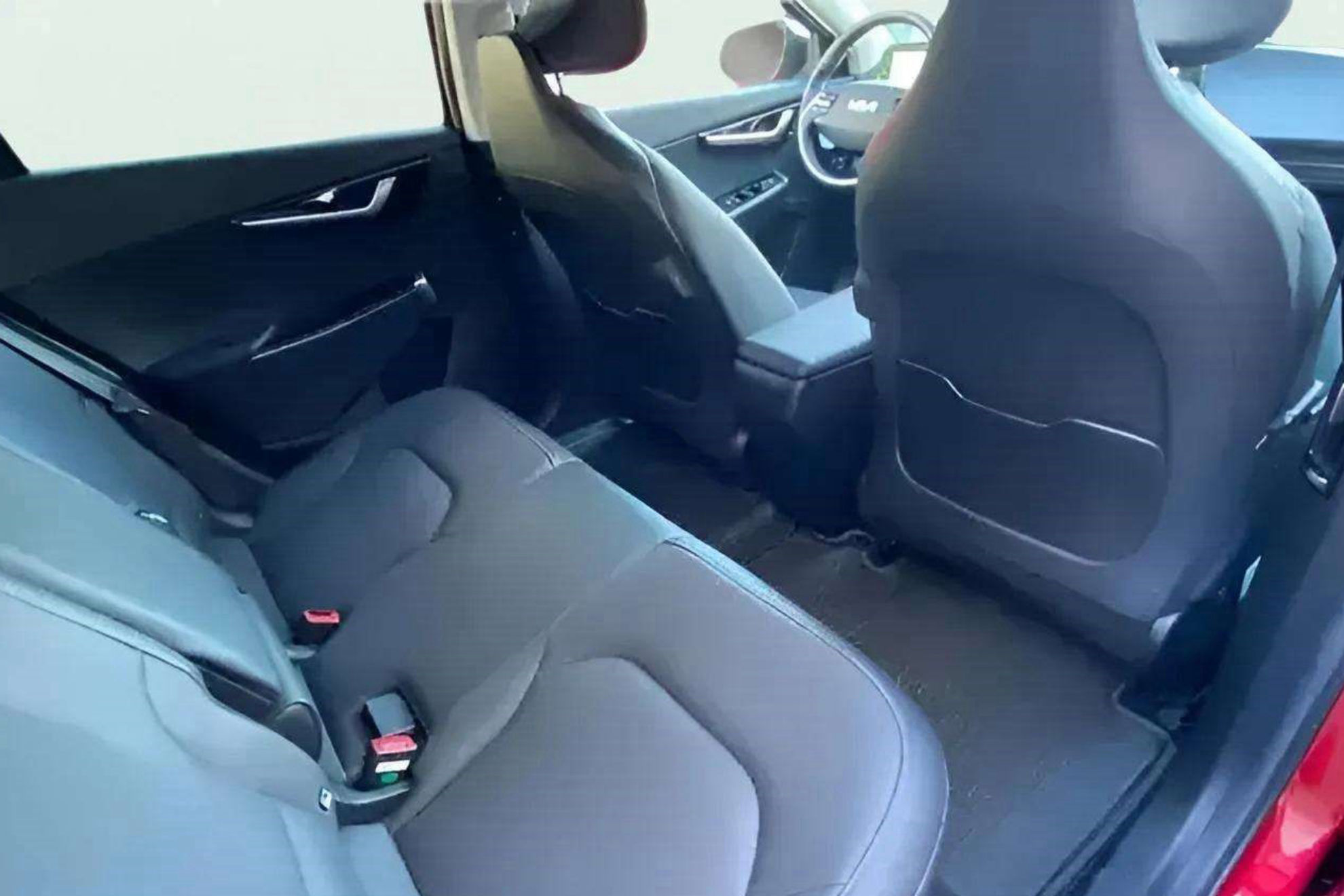 Kia EV6 Air 77,4kWh RWD (Long Range) - foto 20