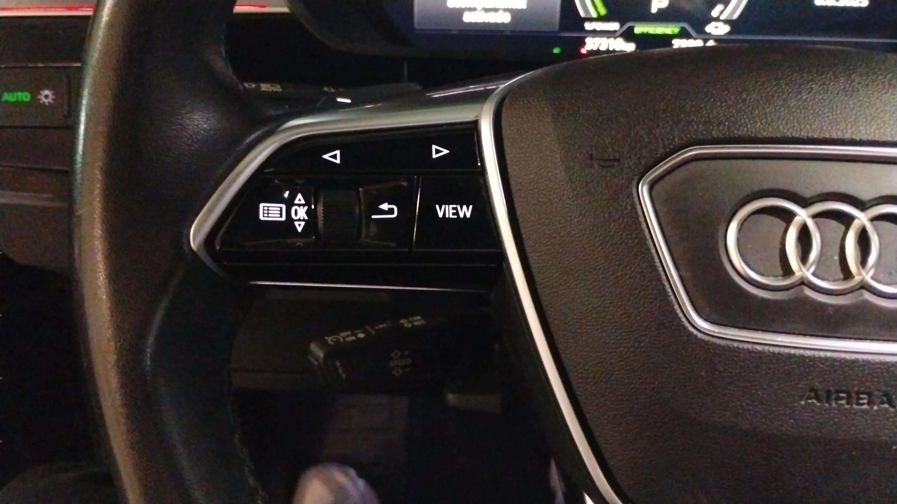 Audi e-tron 55 quattro - foto 19