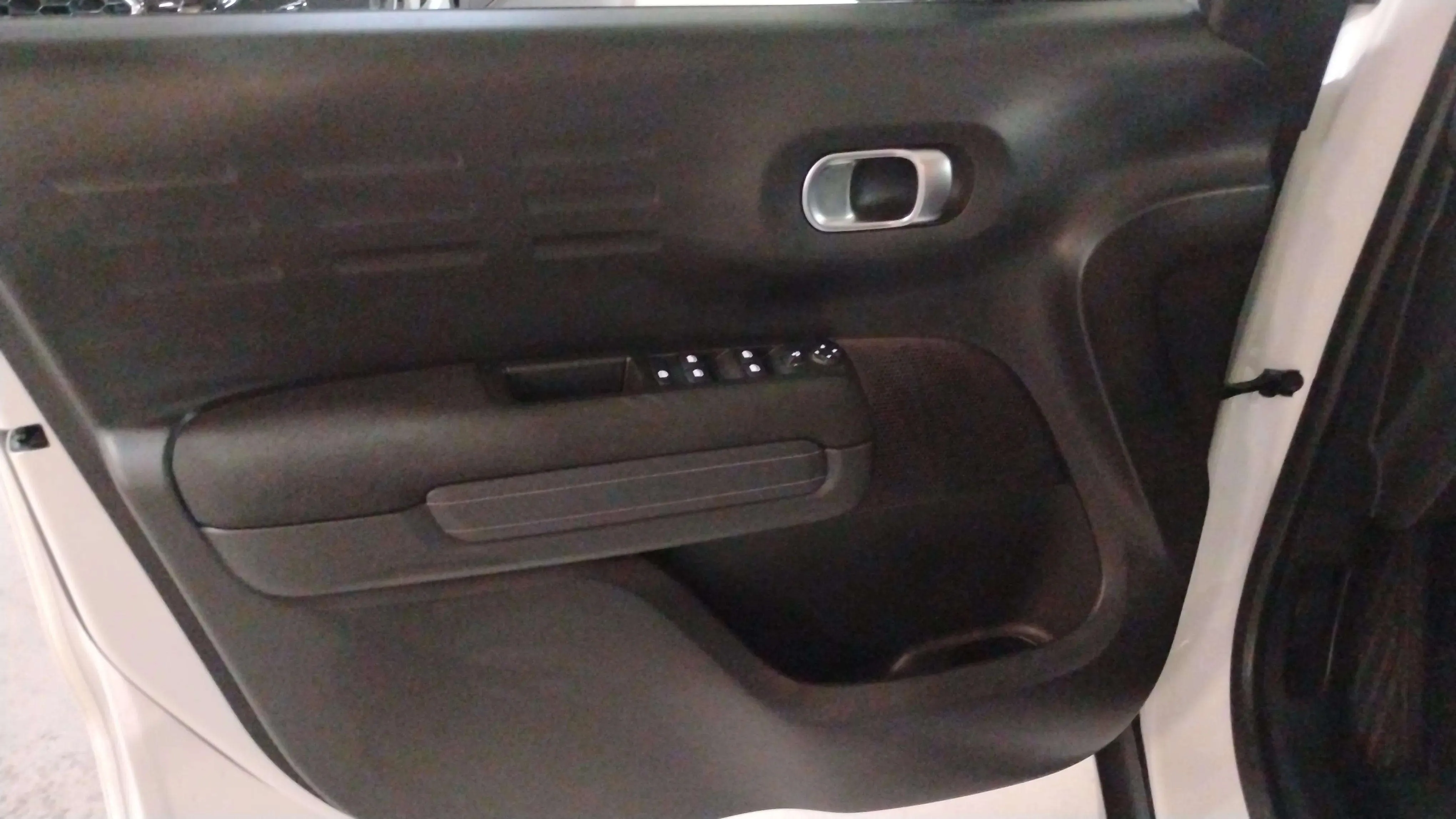 Citroën C3 Aircross BlueHDi EAT6 Shine Pack - foto 17