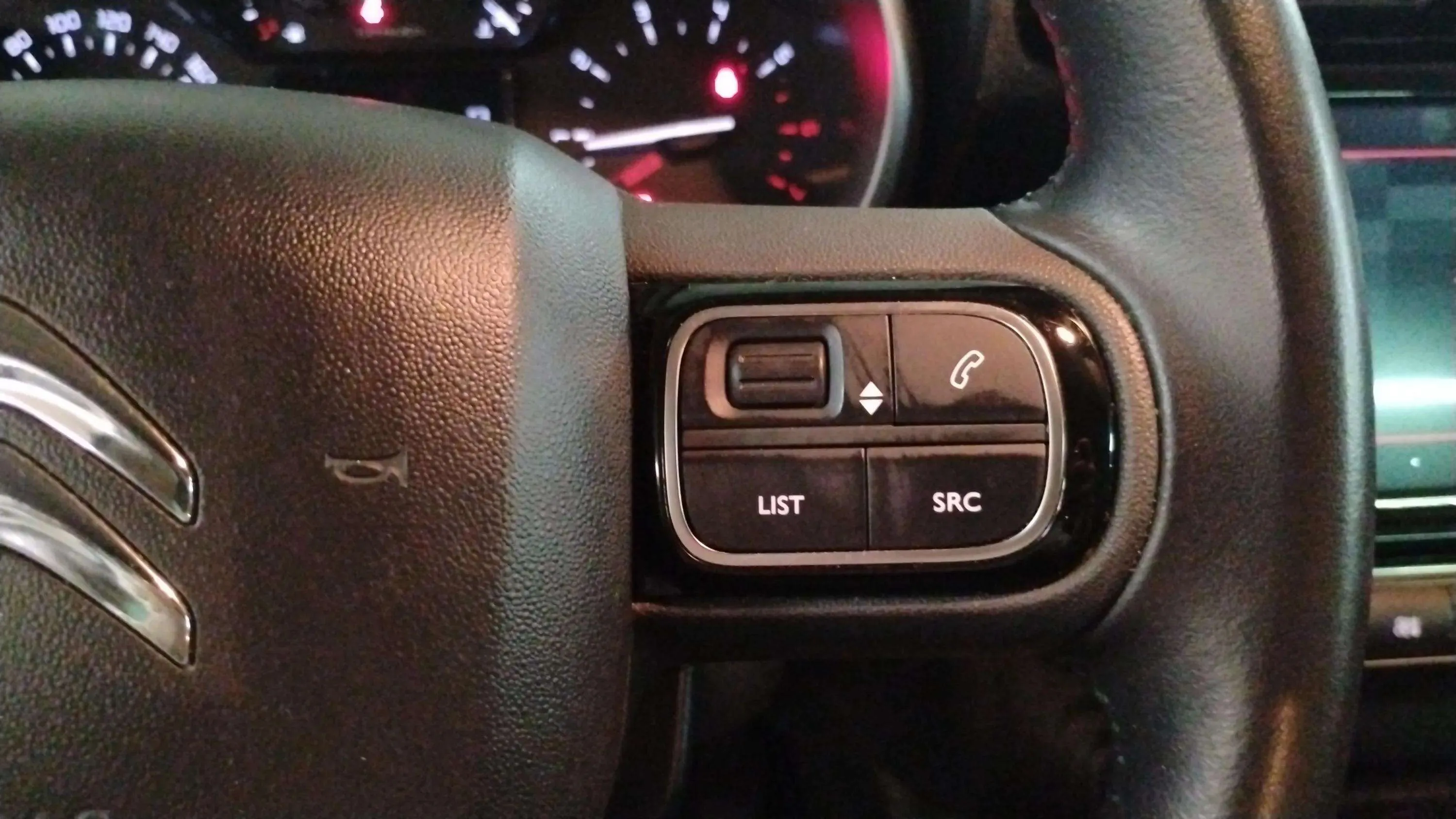 Citroën C3 Aircross BlueHDi EAT6 Shine Pack - foto 10