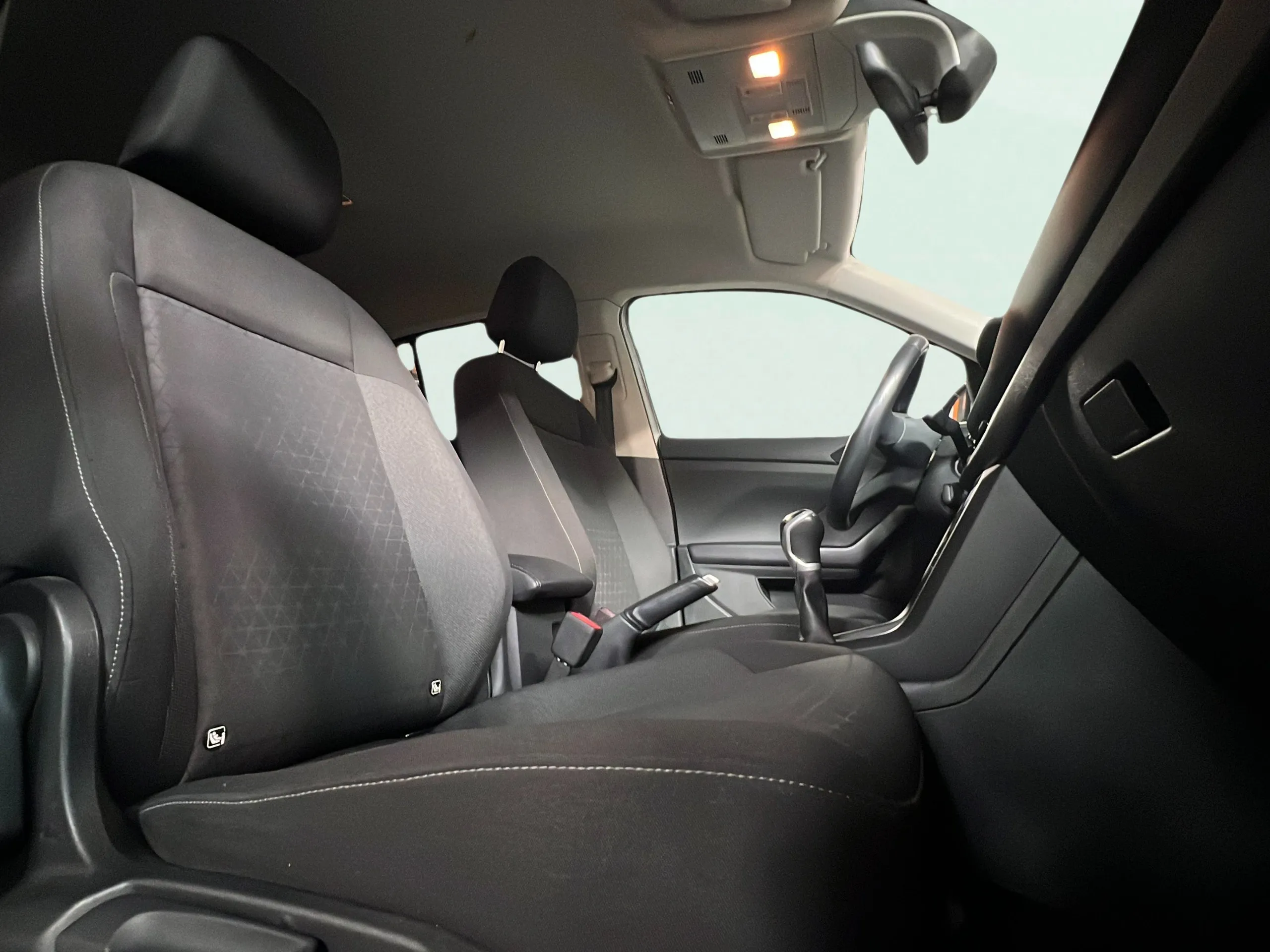 Volkswagen T-Cross Advance 1.0 TSI - foto 15