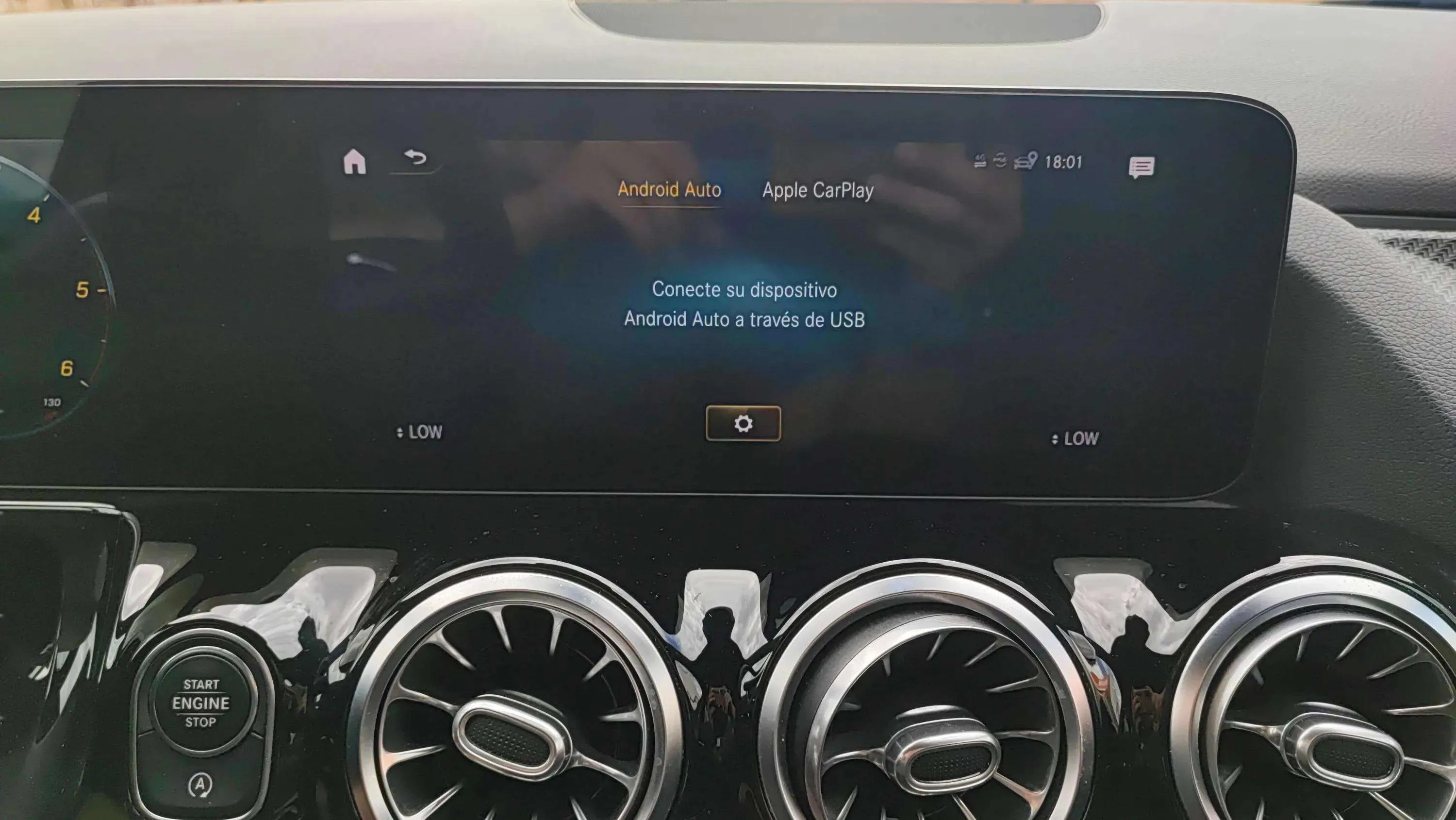 Mercedes-Benz GLA 200 D - foto 23