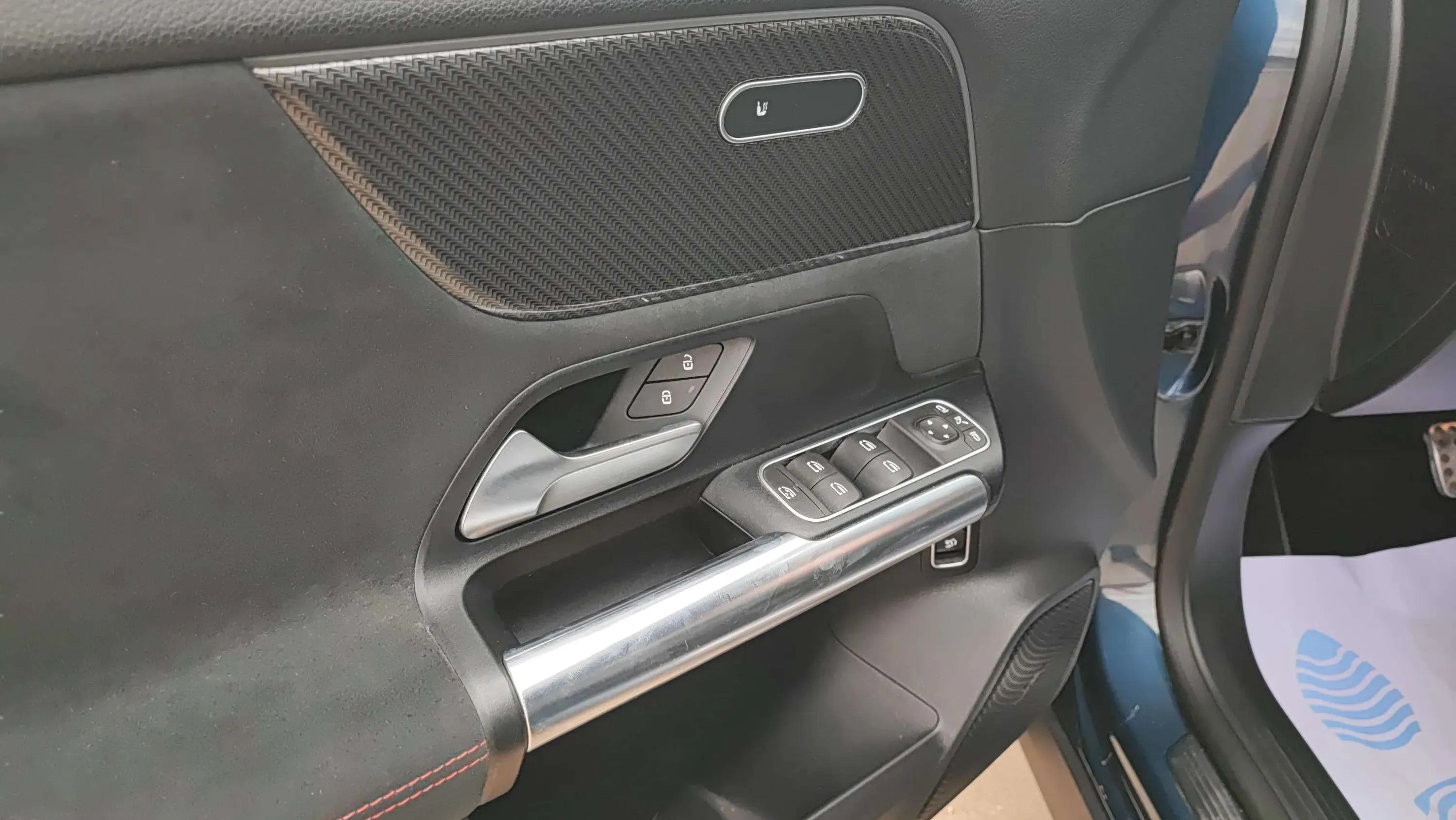 Mercedes-Benz GLA 200 D - foto 15