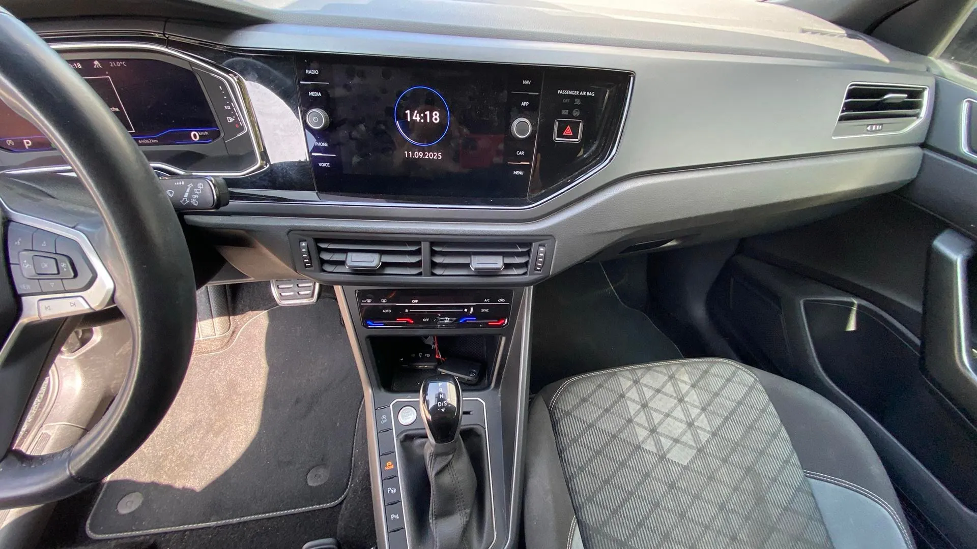 Volkswagen Taigo R-Line 1.0 TSI DSG - foto 12