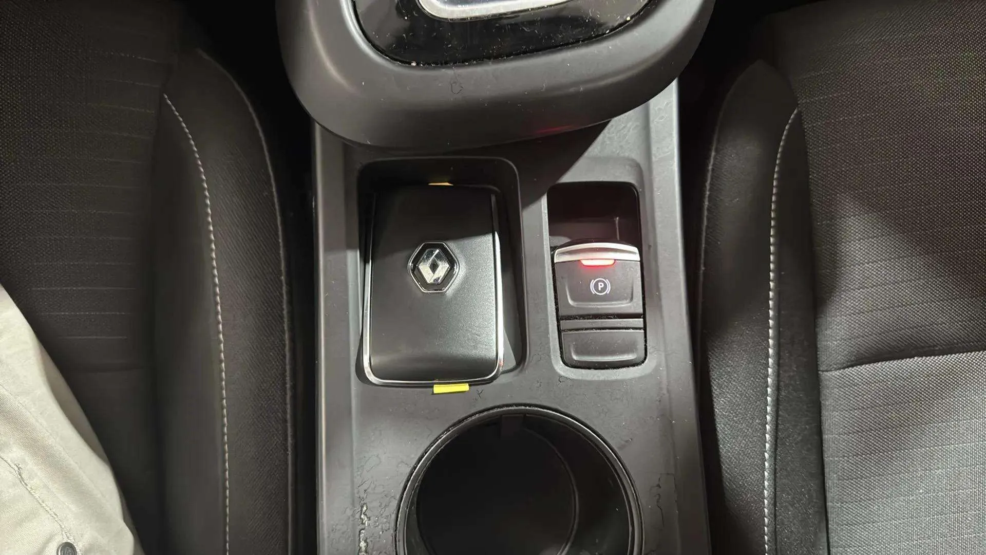 Renault Arkana Evolution TCe EDC mild hybr - foto 19