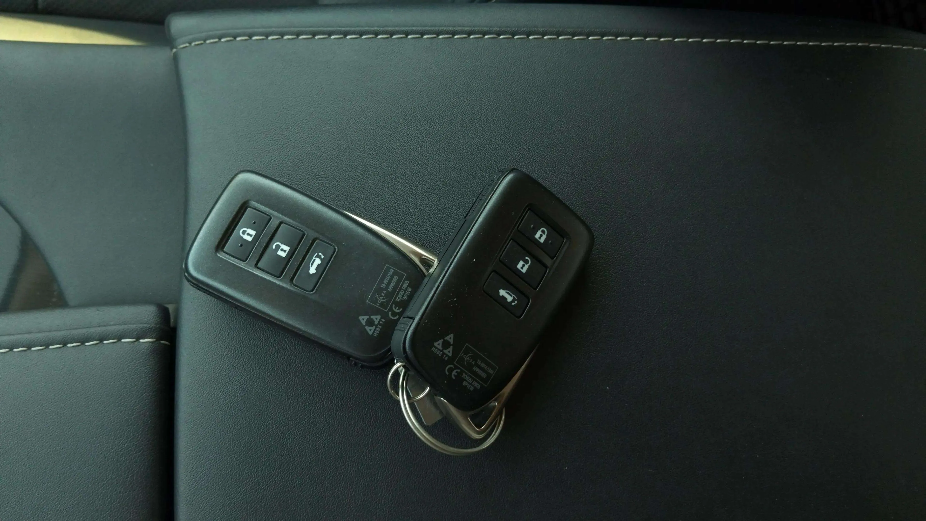 Lexus RX 450h Executive - foto 35
