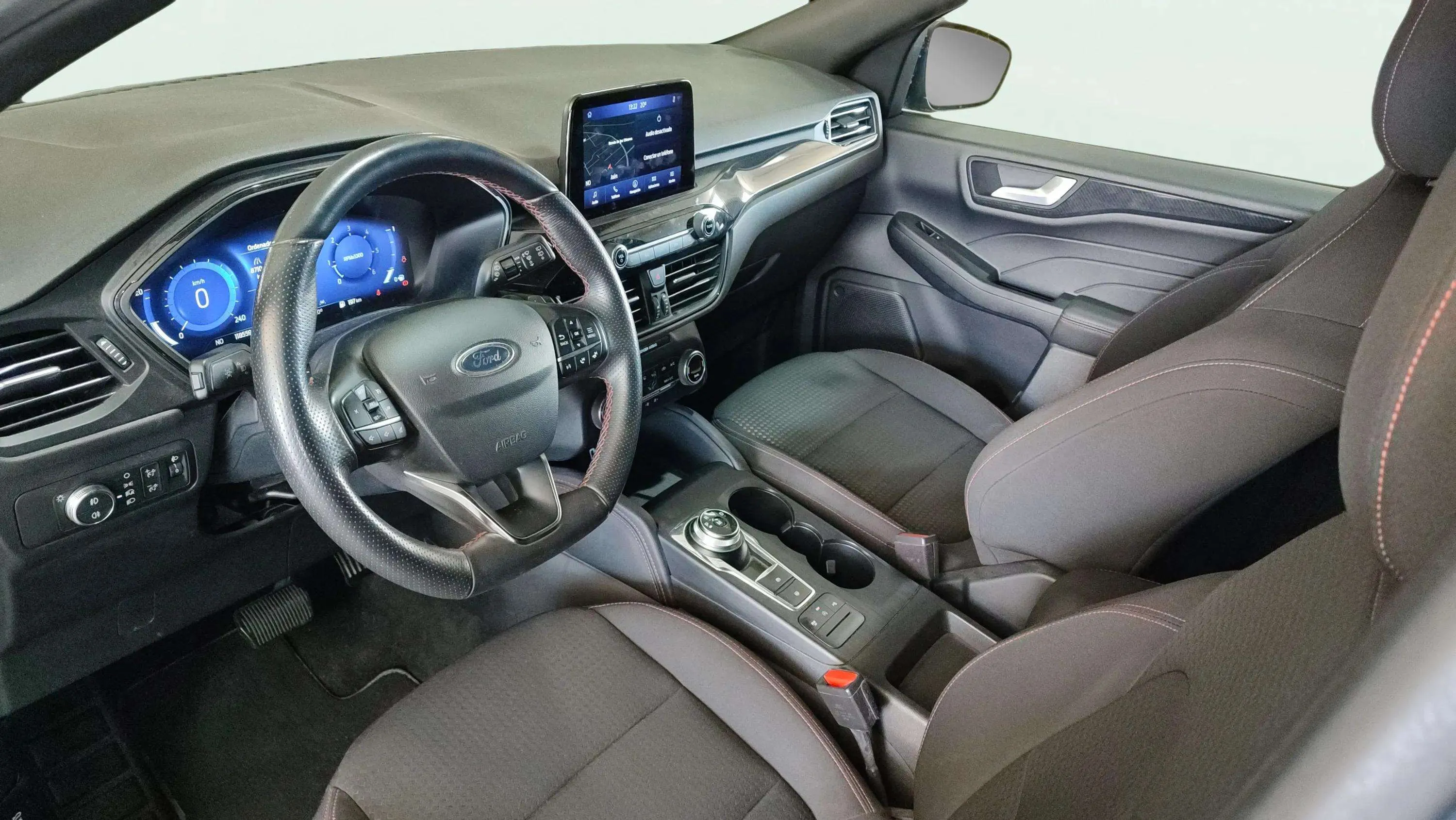 Ford Kuga ST-Line 1.5 EcoBlue - foto 8