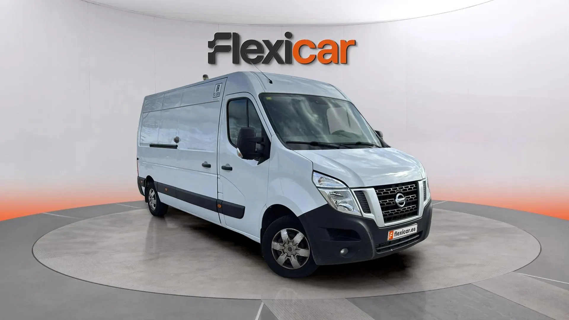 Nissan NV400